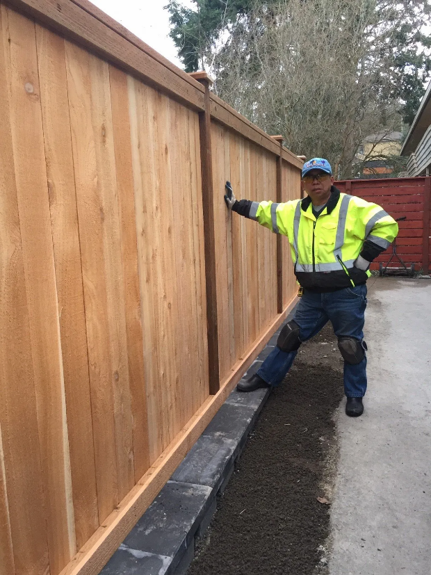 Fence Installation in Seattle Bellevue WA - DS Pro Deck & Fence