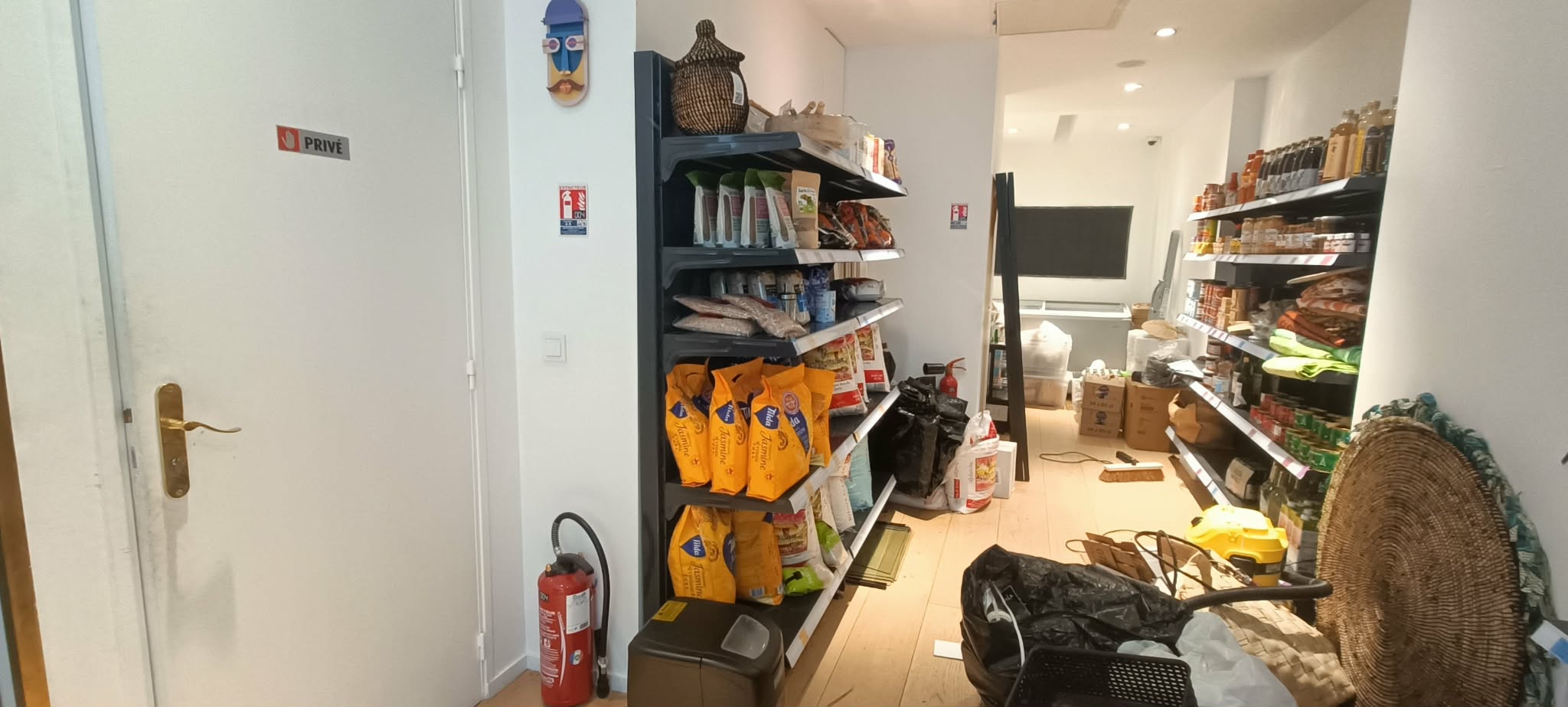 Aménagement coffee shop identité de marque Paris 11e — Maison Baobab architecte intérieur — vue 3