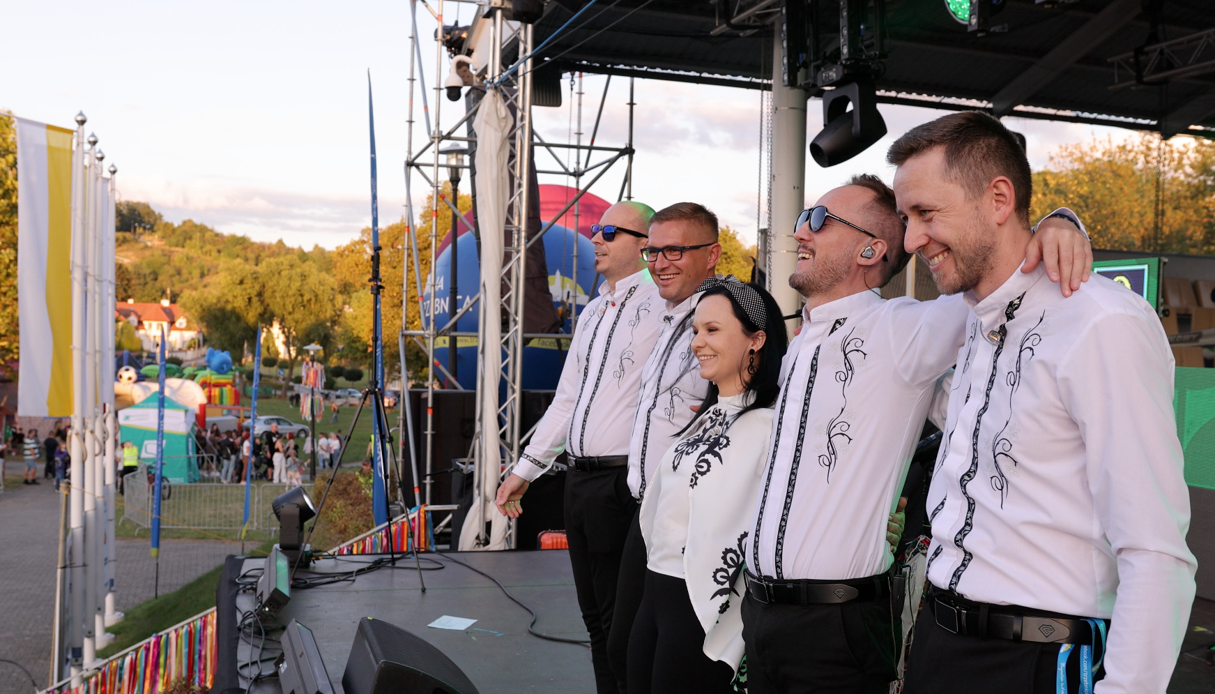 PoTrzebni Band — koncert plenerowy, festyn, oprawa muzyczna imprezy 11