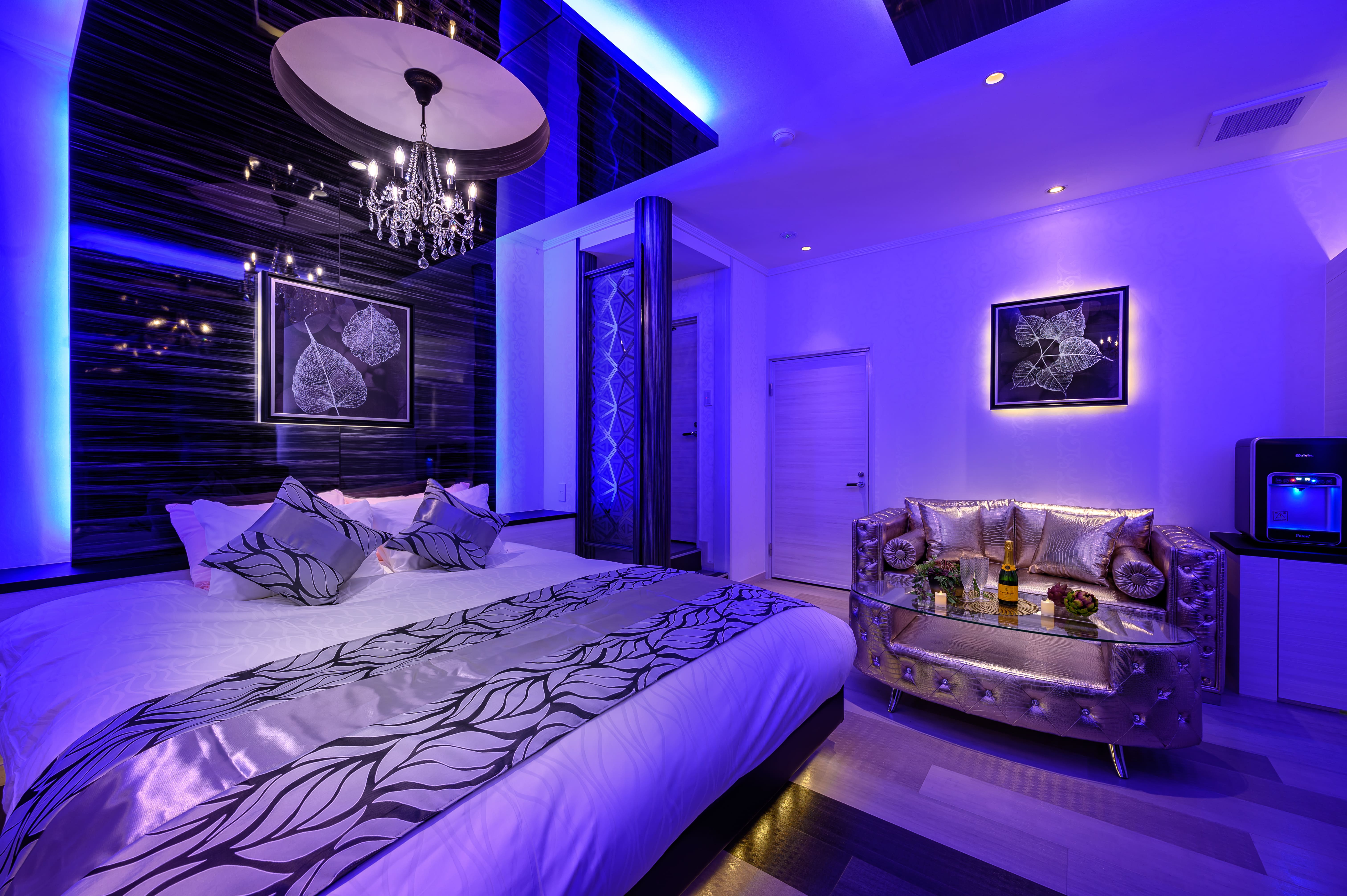 Room 207 2