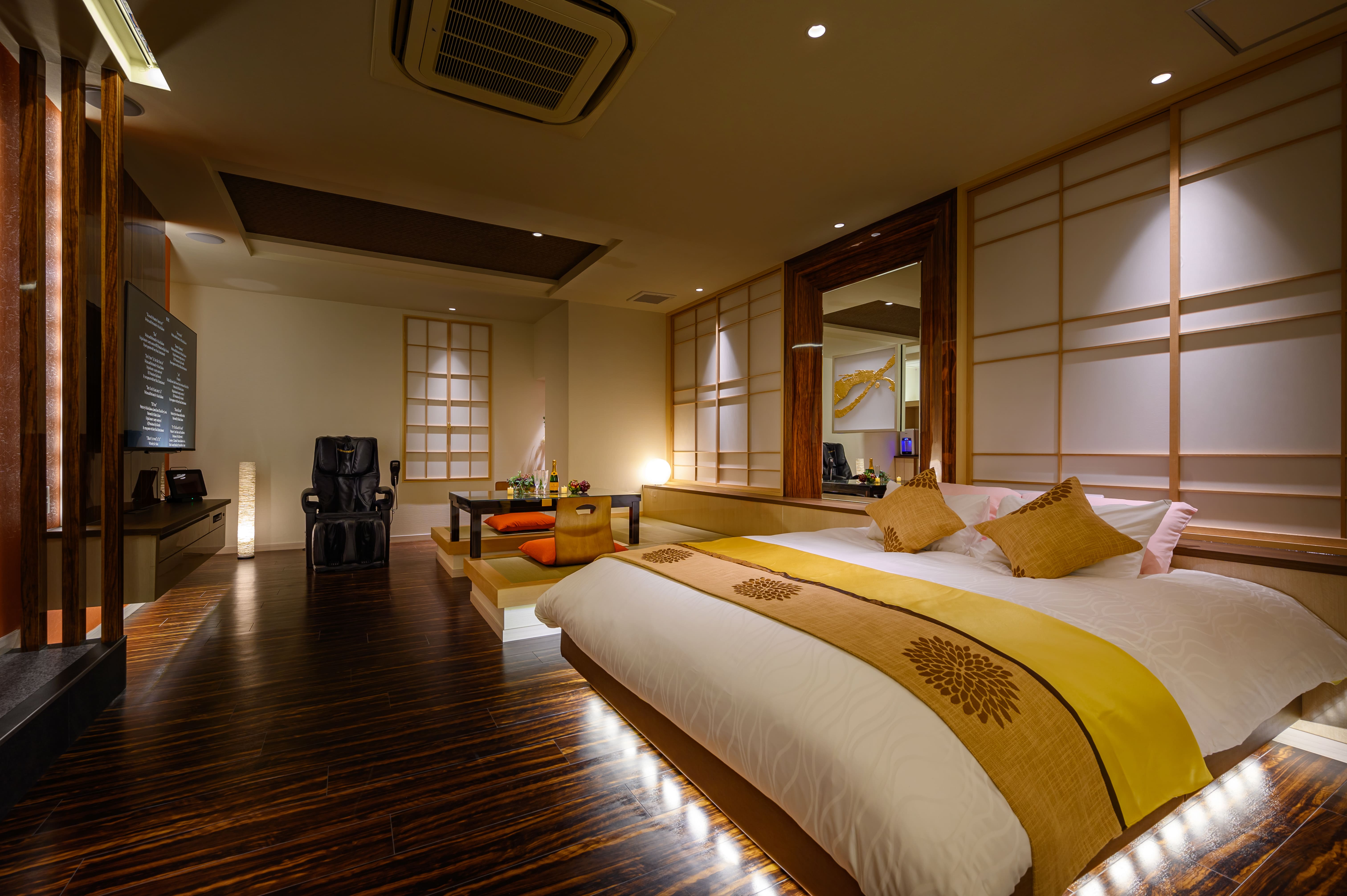 Room 203 3