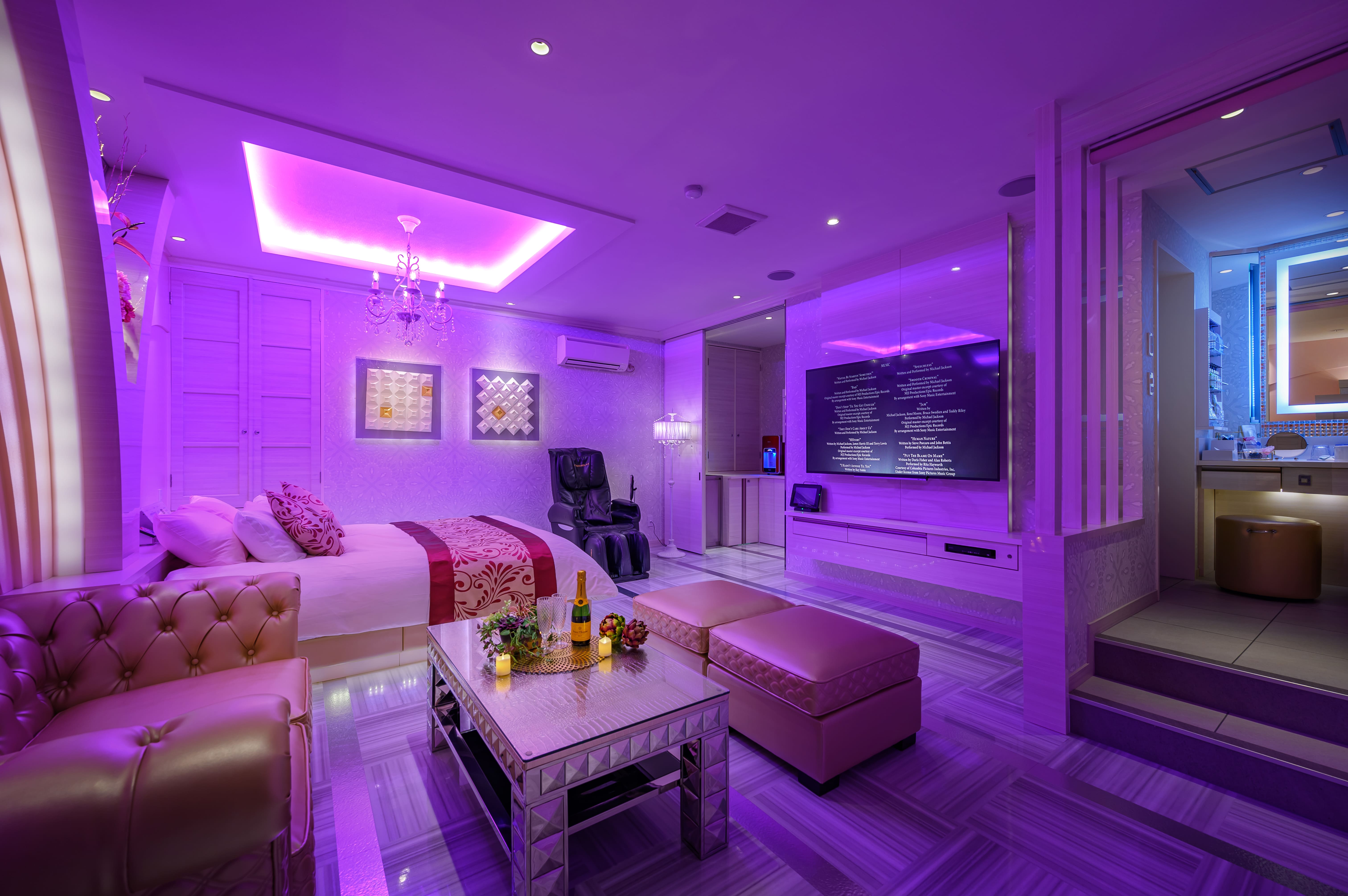Room 205 3