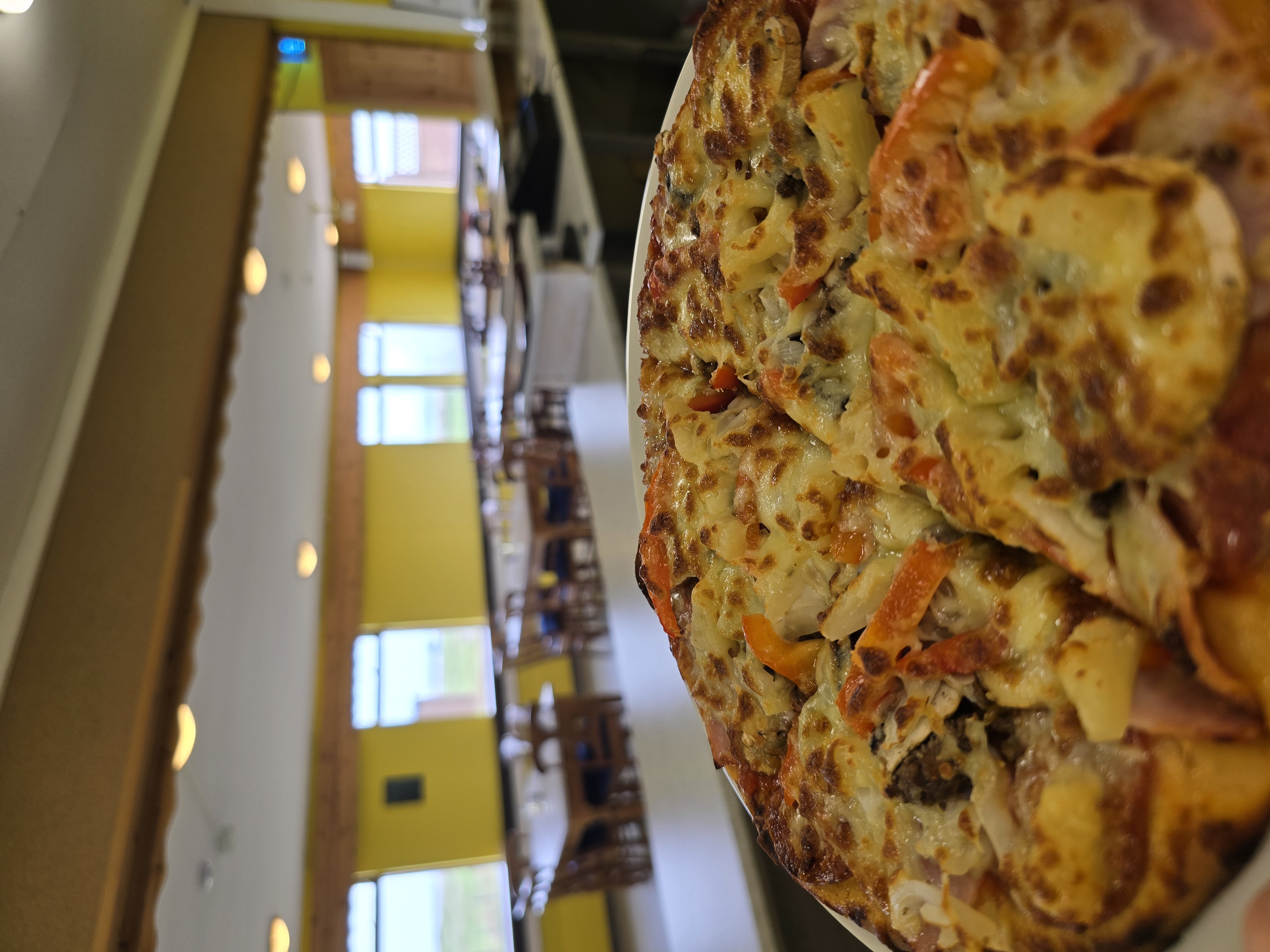 Gallery Pizza interior atmosphere