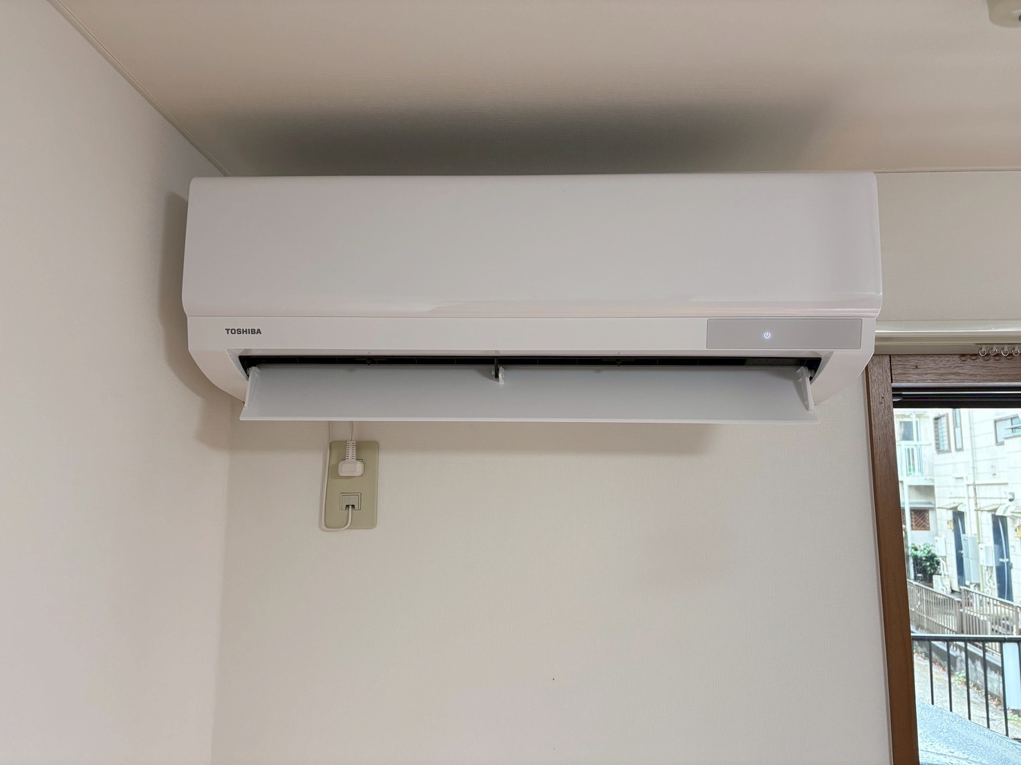 室外機屋根置き設置