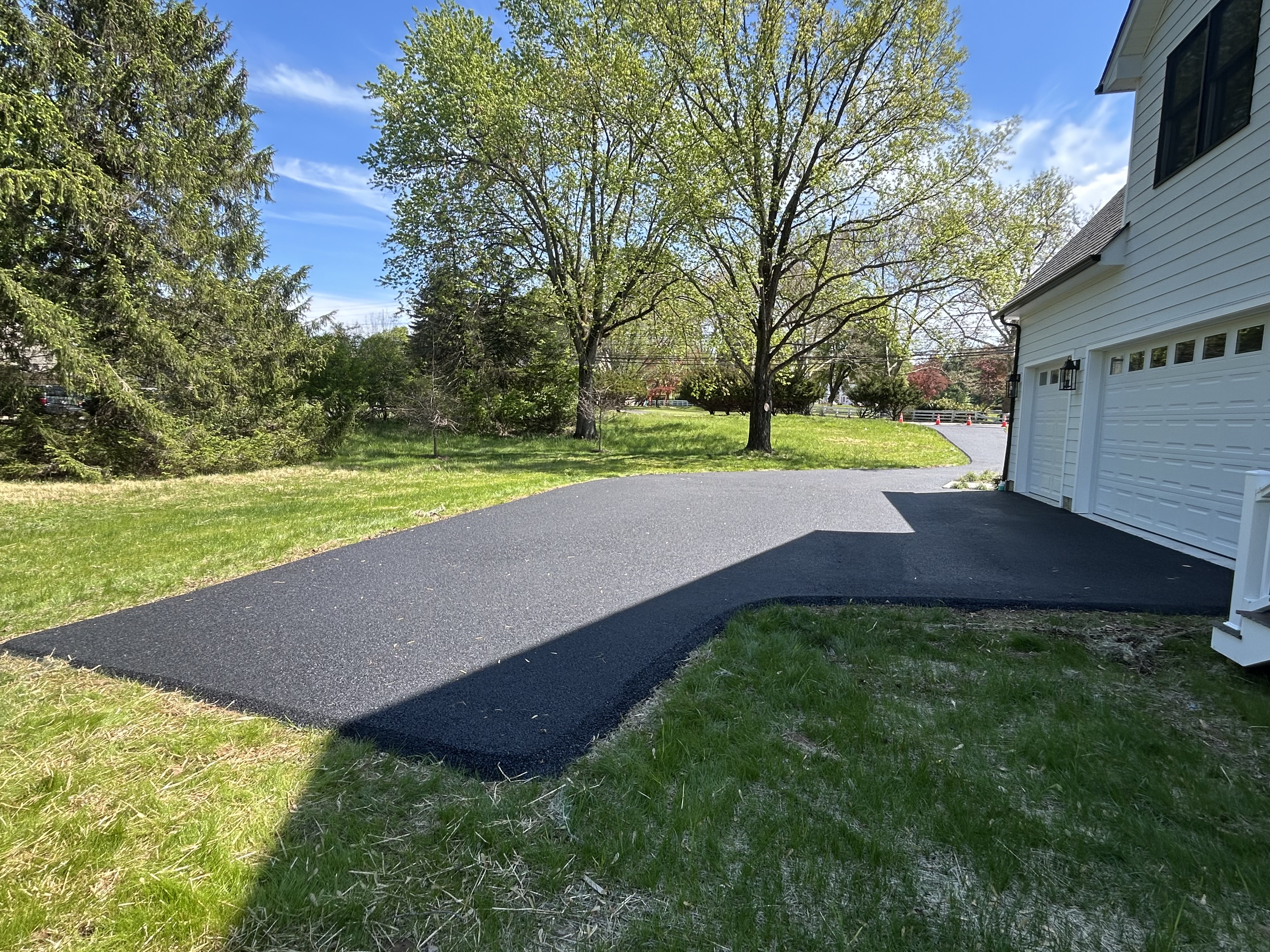 Silvestera Paving equipment and crew completing a commercial project in Pennsylvania