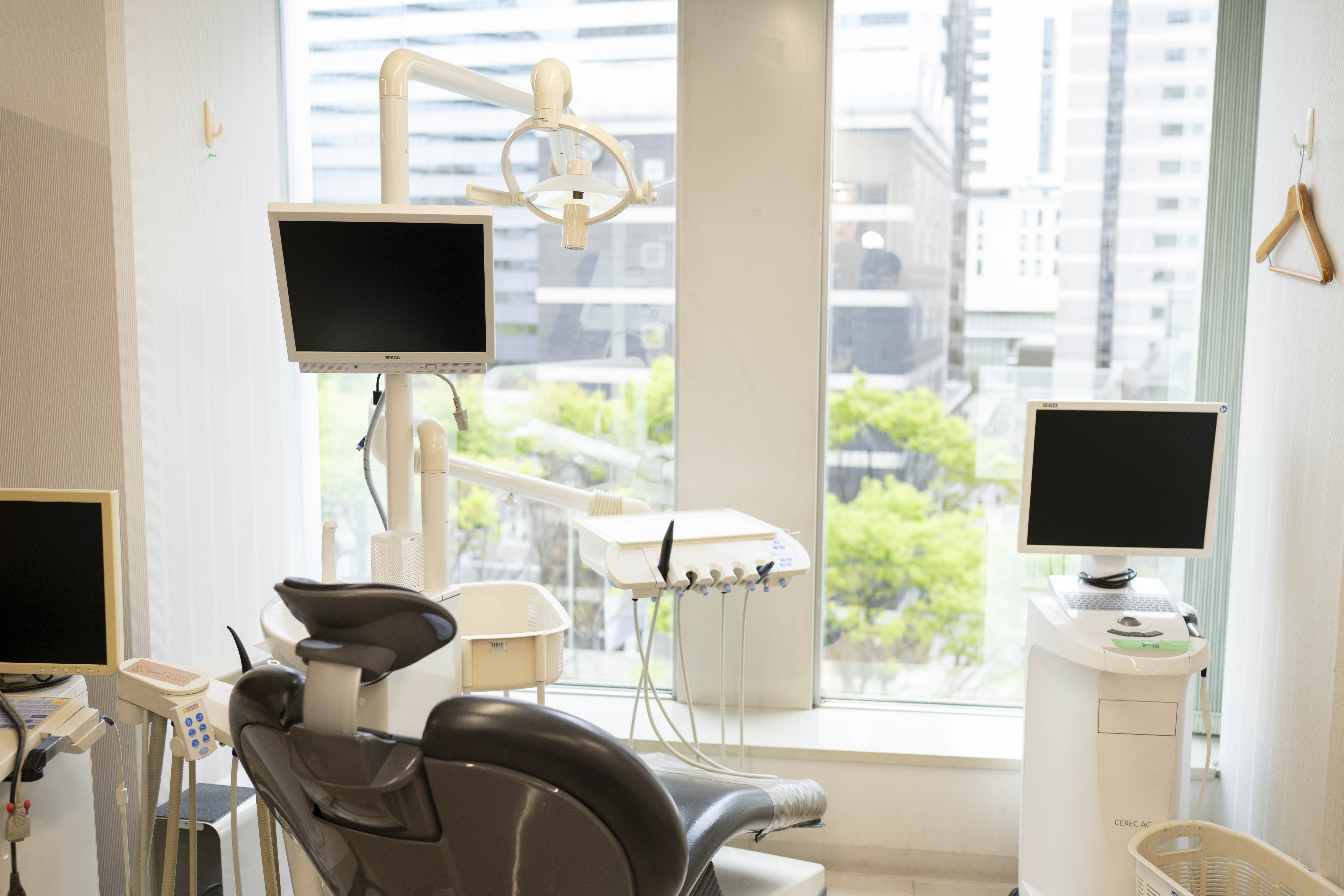 新宿野村ビル歯科クリニック内観