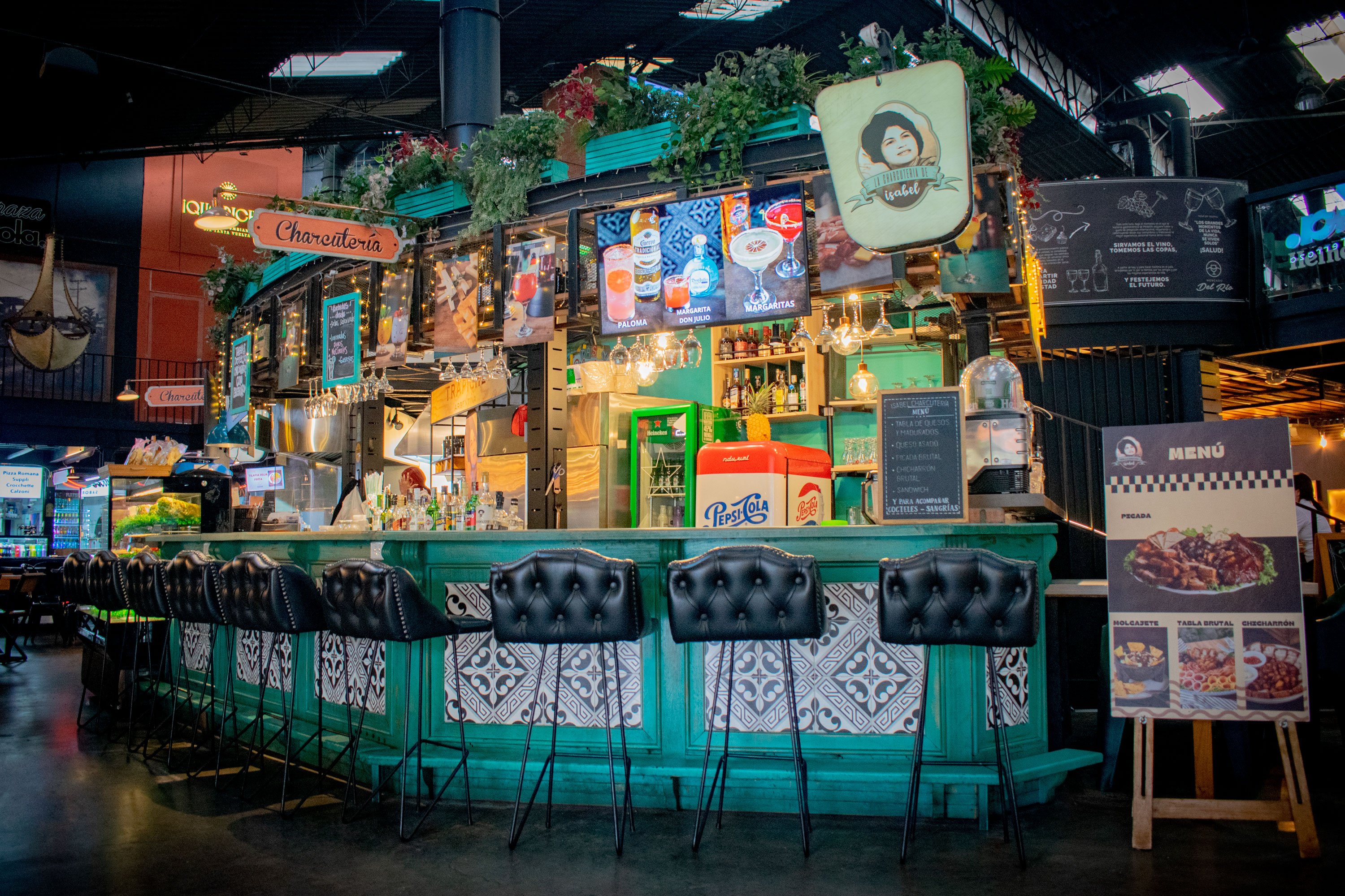 Isabel Charcutería - Mercado del Río Medellín