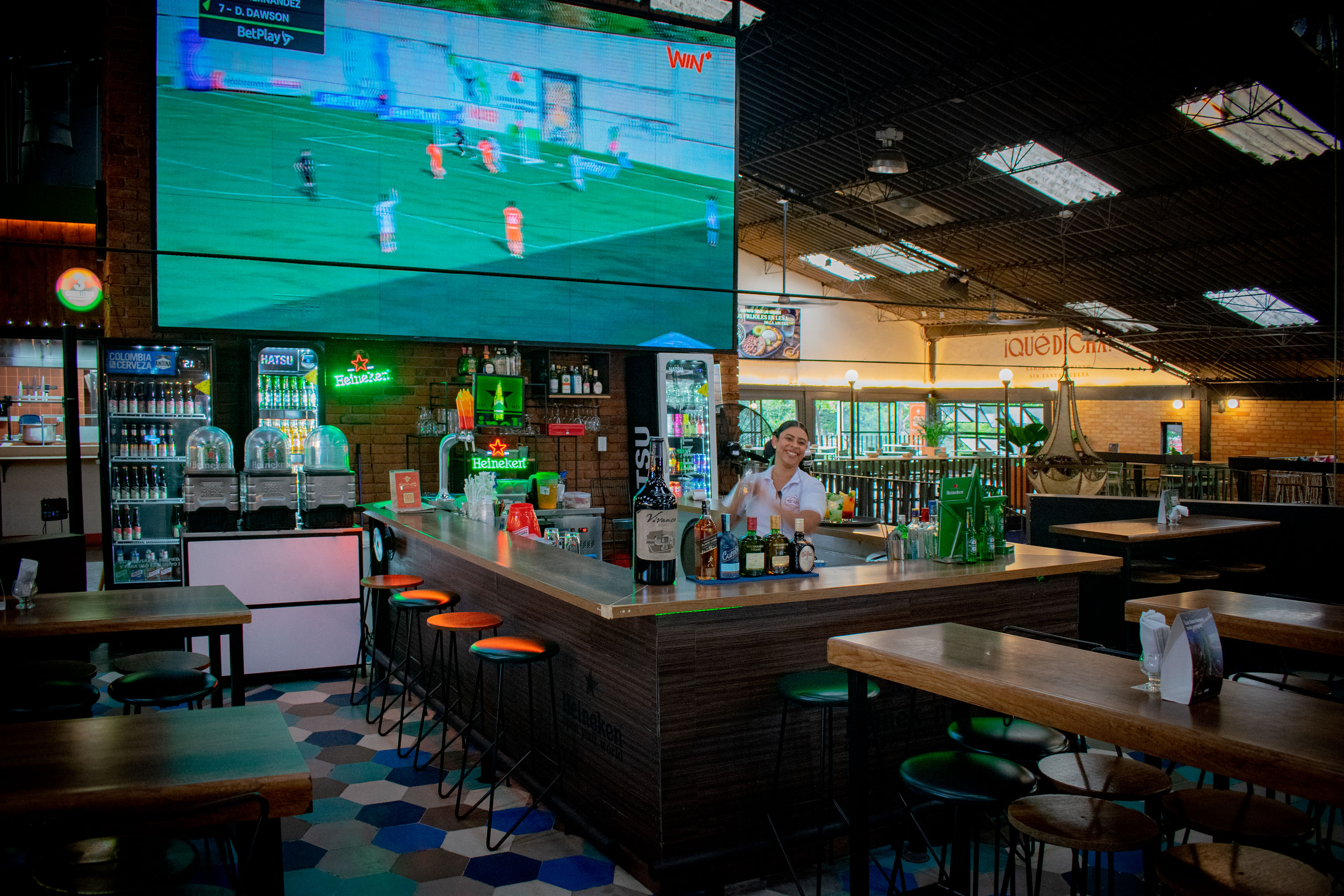 Sportbar - Mercado del Río Medellín