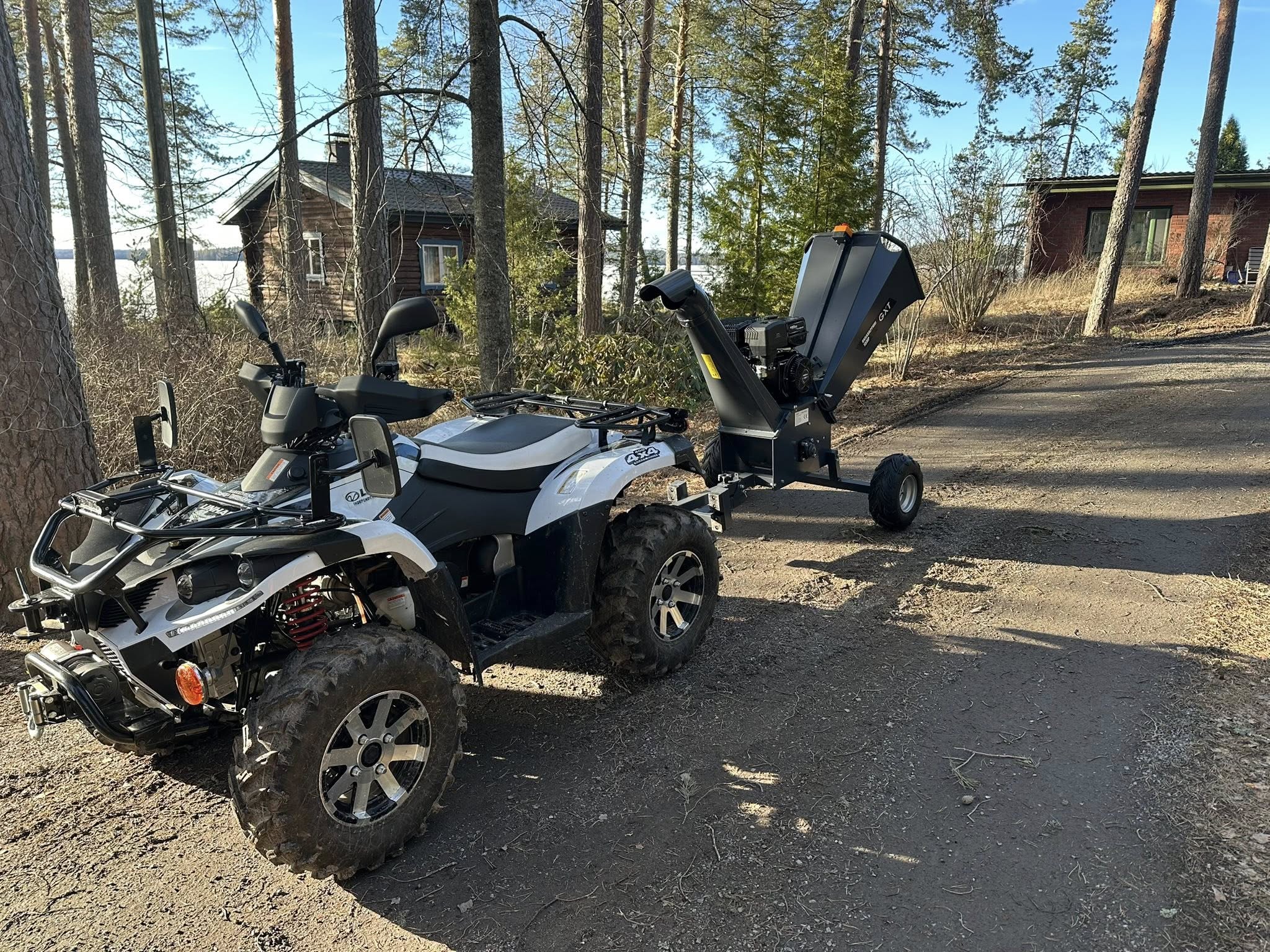 Haketuskone klapien tekossa