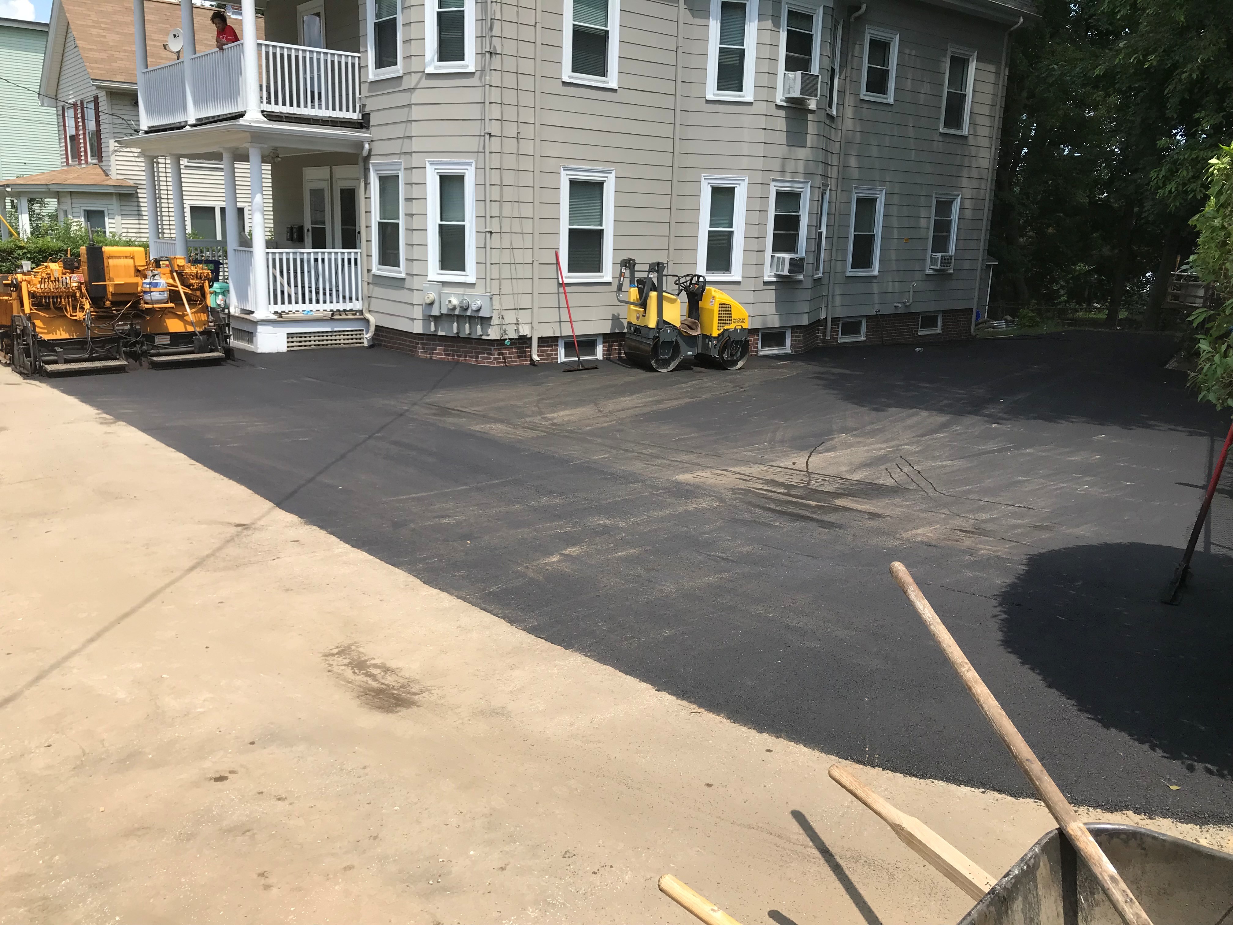 Beautiful completed asphalt driveway in Haverhill MA