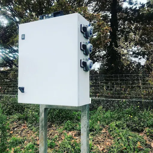 Solar & Battery Combo ELECSI solar inverter and battery storage combination system installed professionally