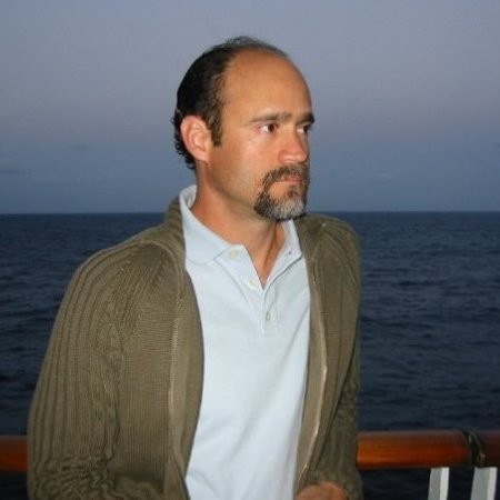 Dr. Carlos Domínguez