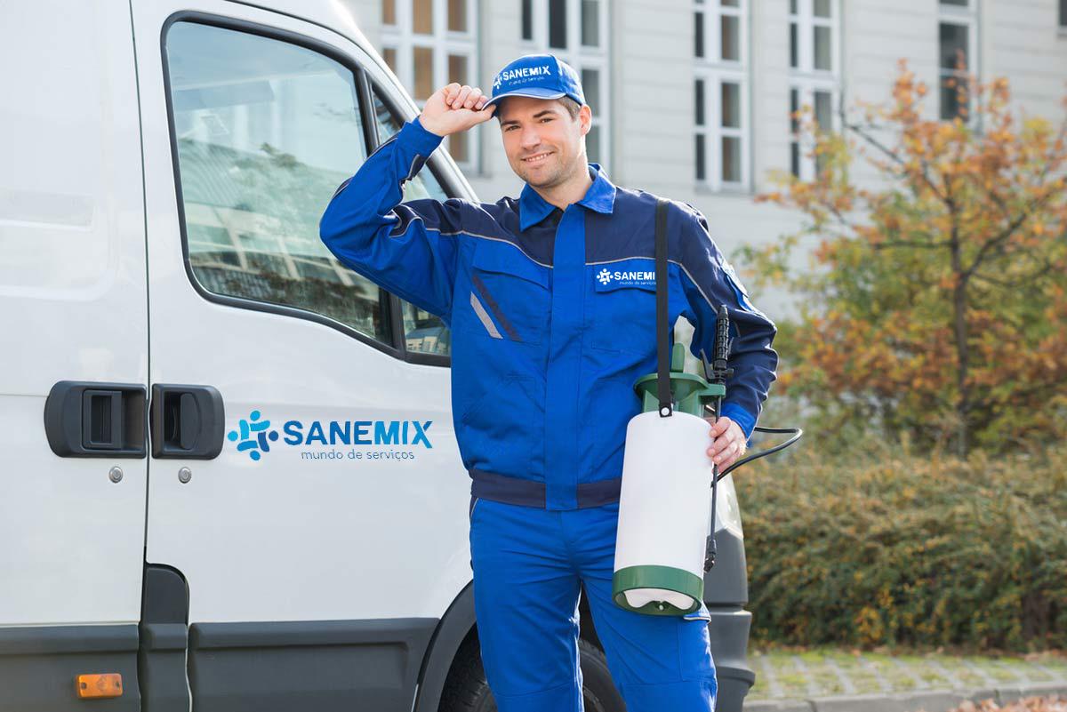 Equipe Sanemix — Controle de pragas profissional para empresas em todo Brasil