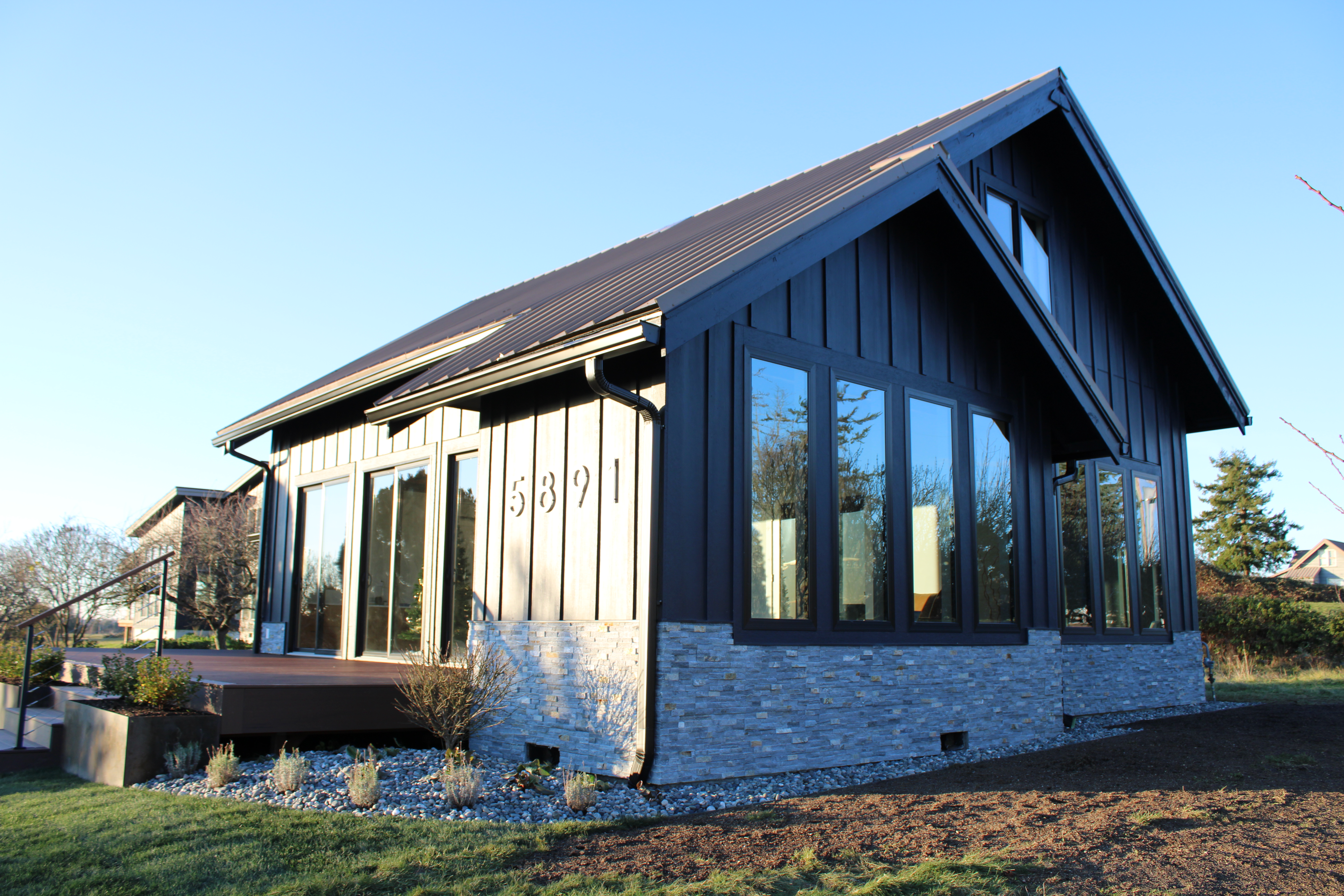 Farmhouse Flexspace Renovation