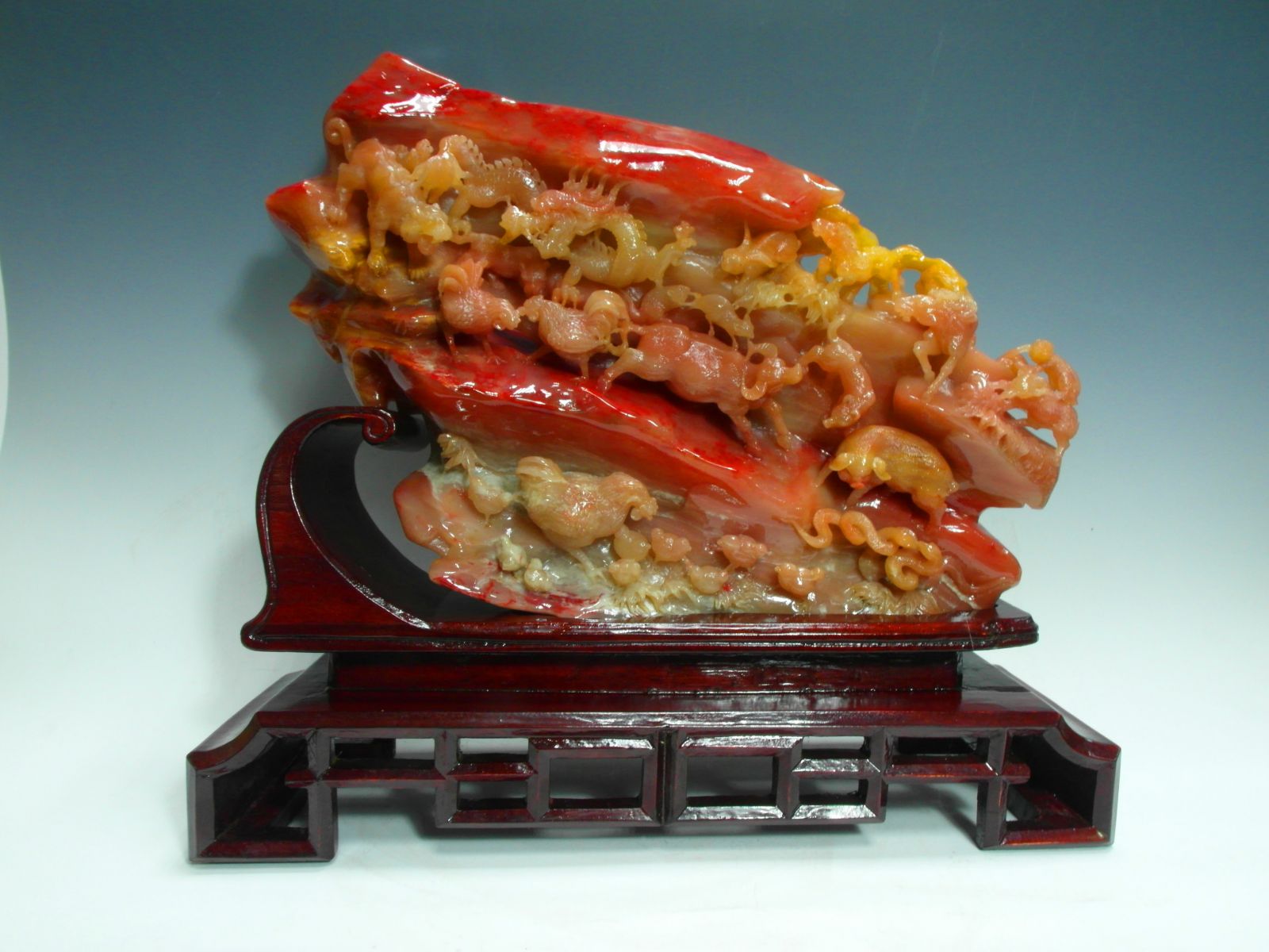 朱砂血雞血石實物