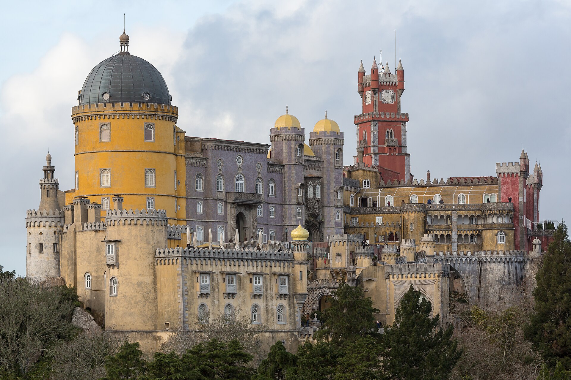 Pena Palace – Sintra's iconic colourful palace