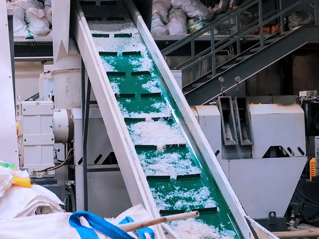 Platinum Partners team at Sonde facility