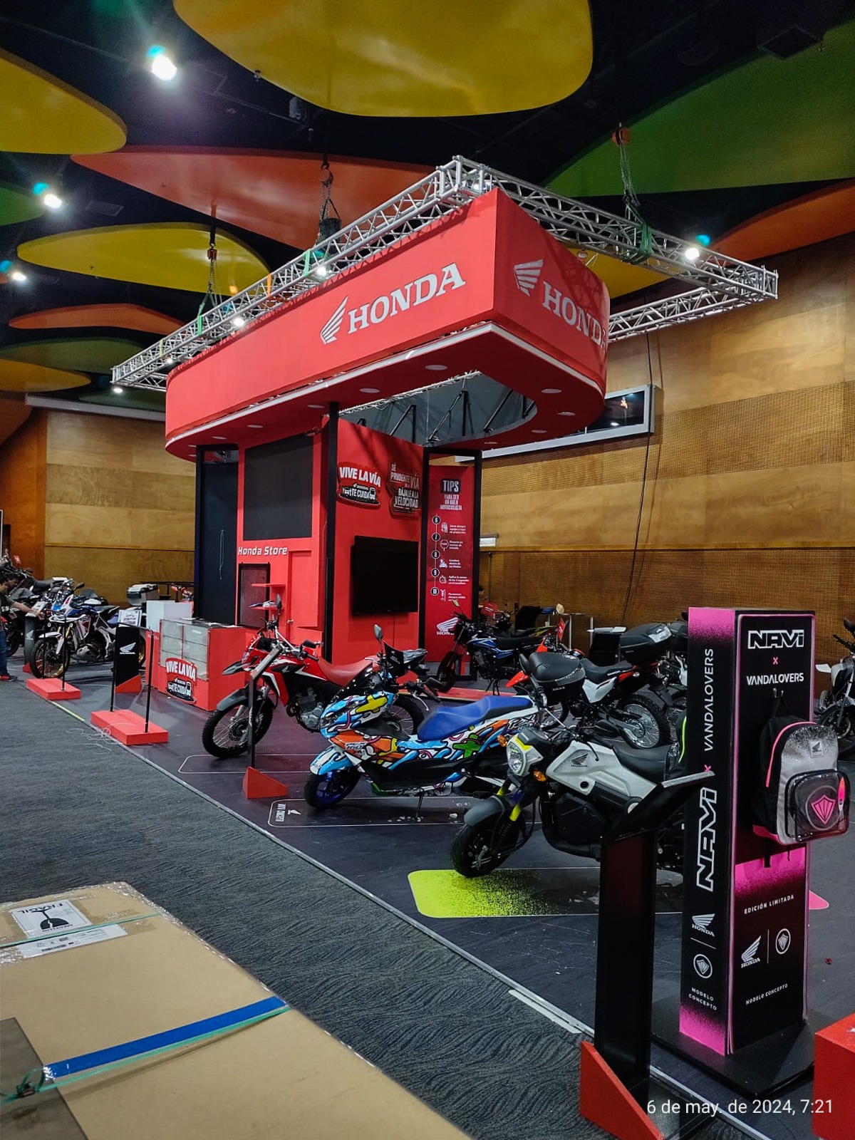 Stand ferial mobiliario