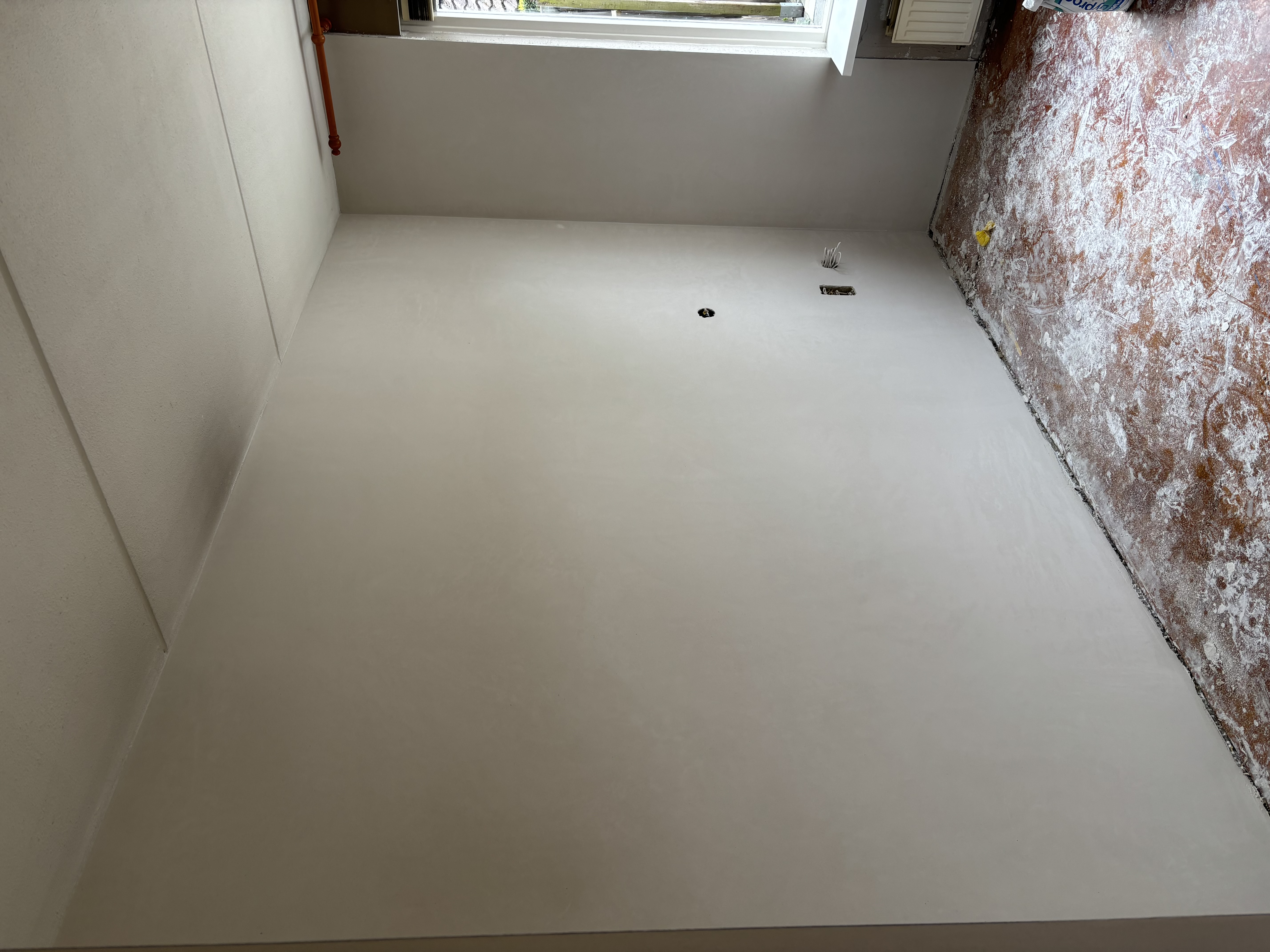 Na — Badkamer afwerking