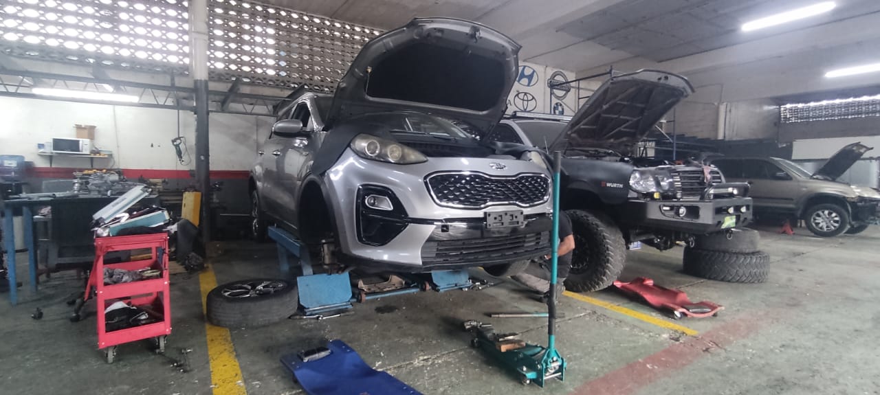 Mecánica de Suspensión y Dirección en Parque Lefevre, Ciudad de Panamá Mecánica de Suspensión y Dirección - Taller Alemán Parque Lefevre Panamá