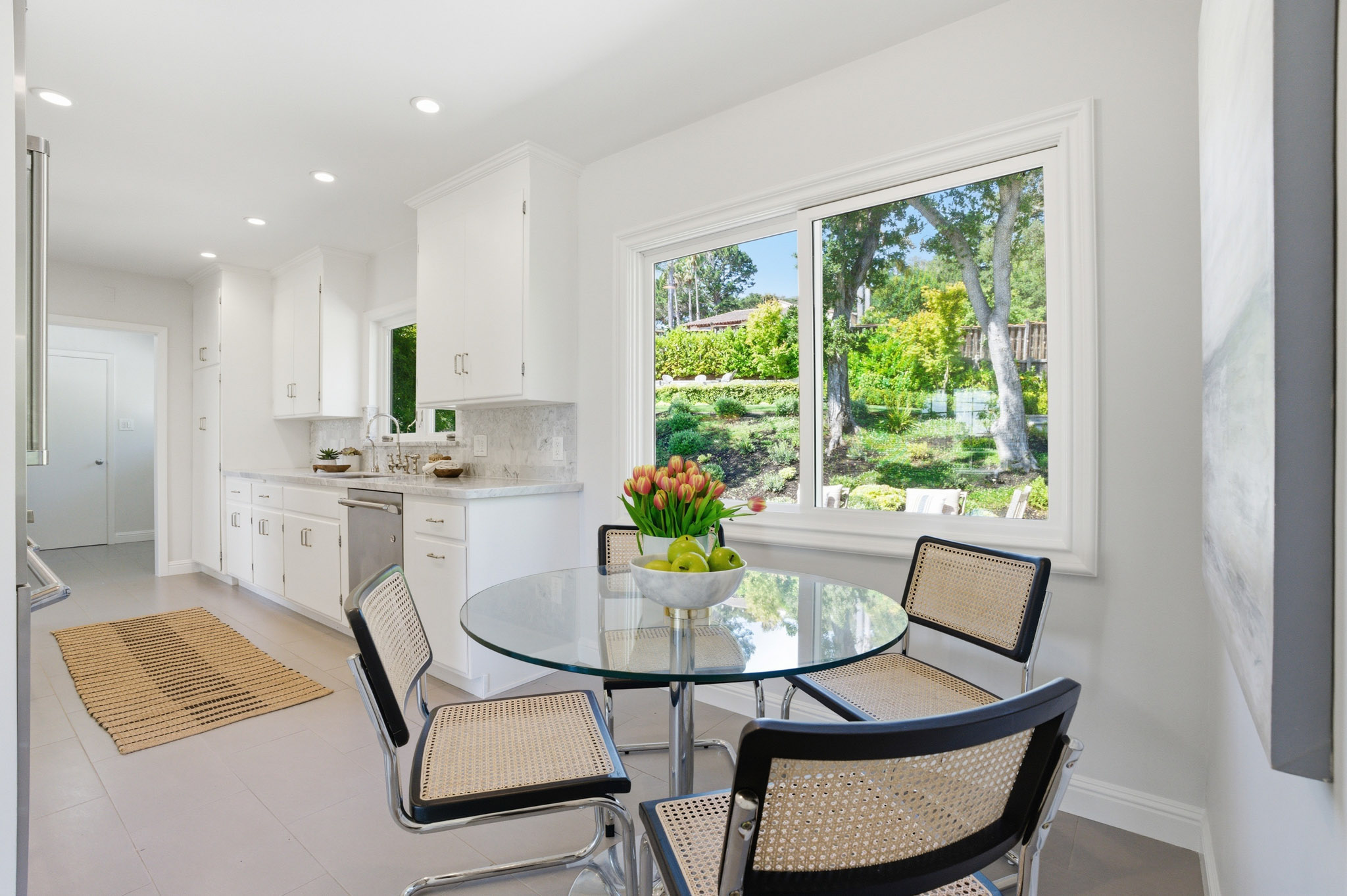 Dining room detail