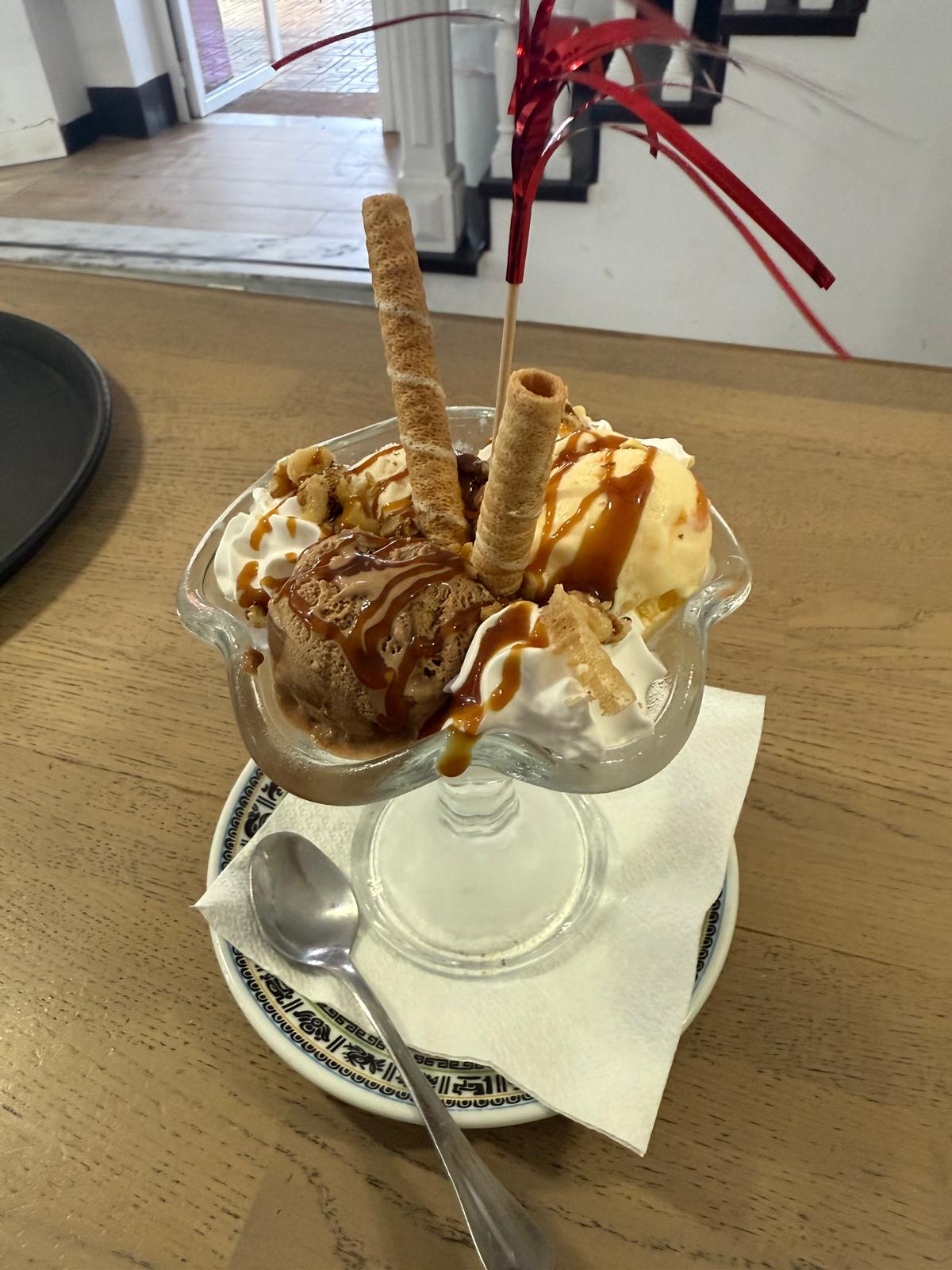 Creación Babylon Cafetería