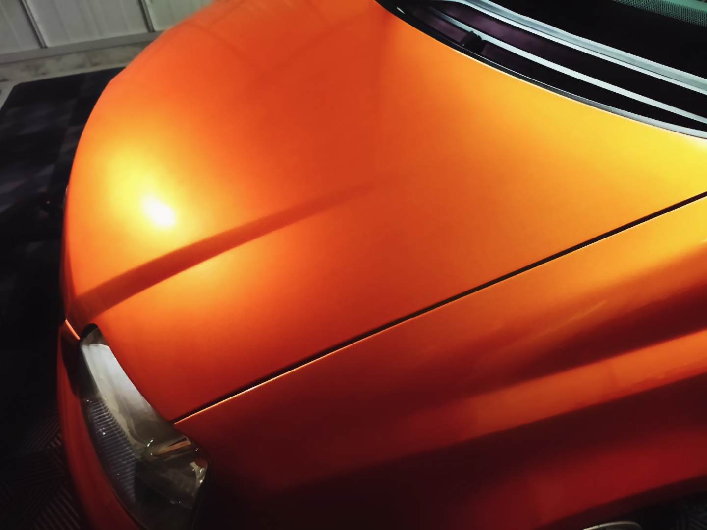 LEBLANC STANDARD 施工例 オレンジ車 ボンネット