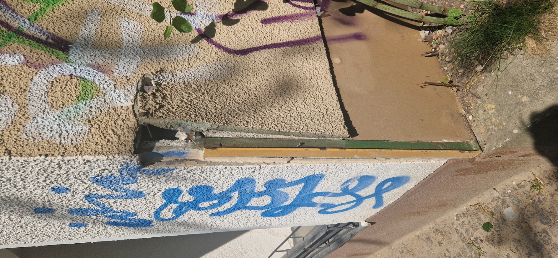 Betonsanierung – Vorher | Allrounder Stelter Berlin Betonsanierung – Vorher