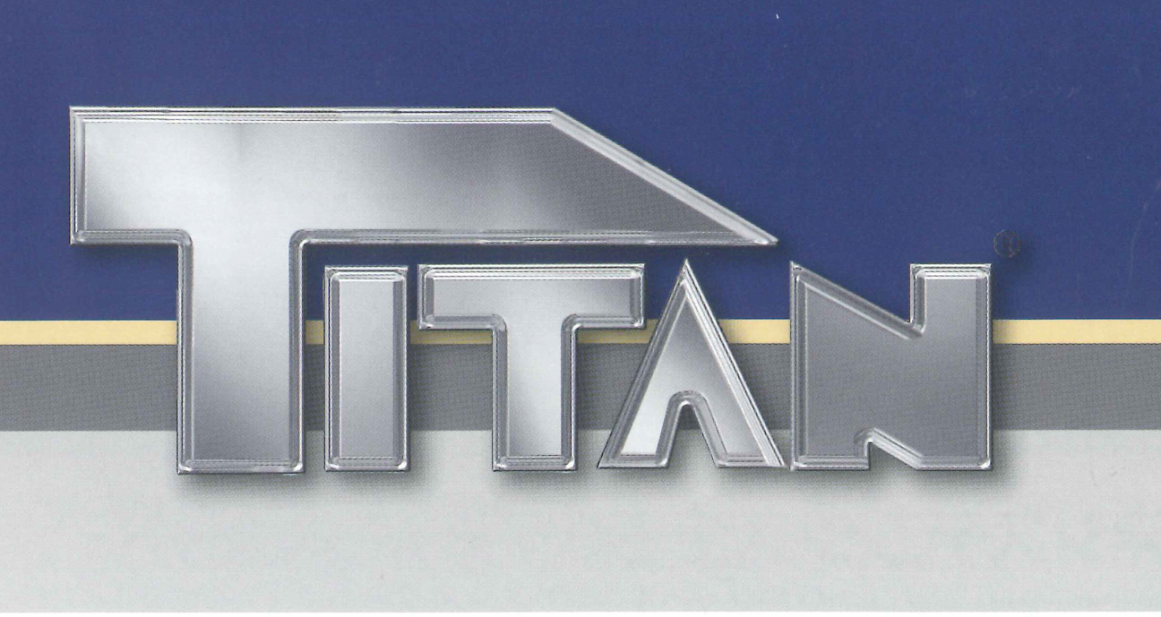 TITAN660 ブランドロゴ