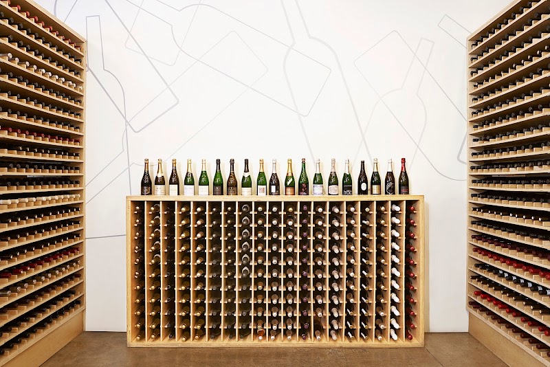 Retail wine shelf