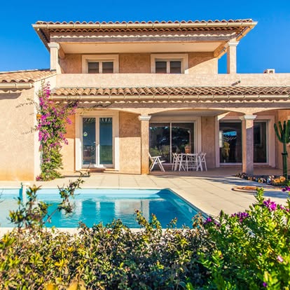 Villa avec piscine — Carqueiranne - photo 1