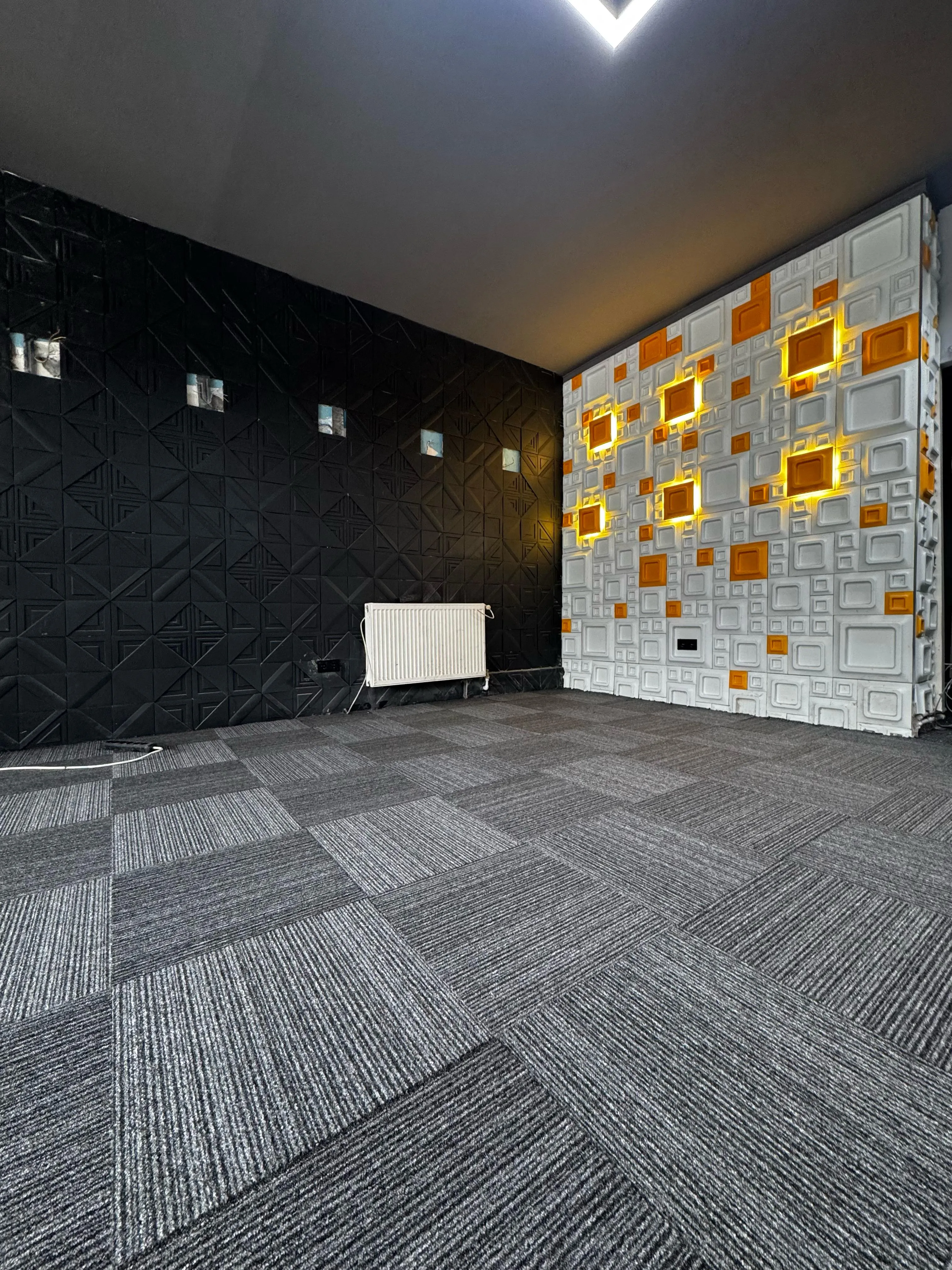 Modern Ofis Karo Halı