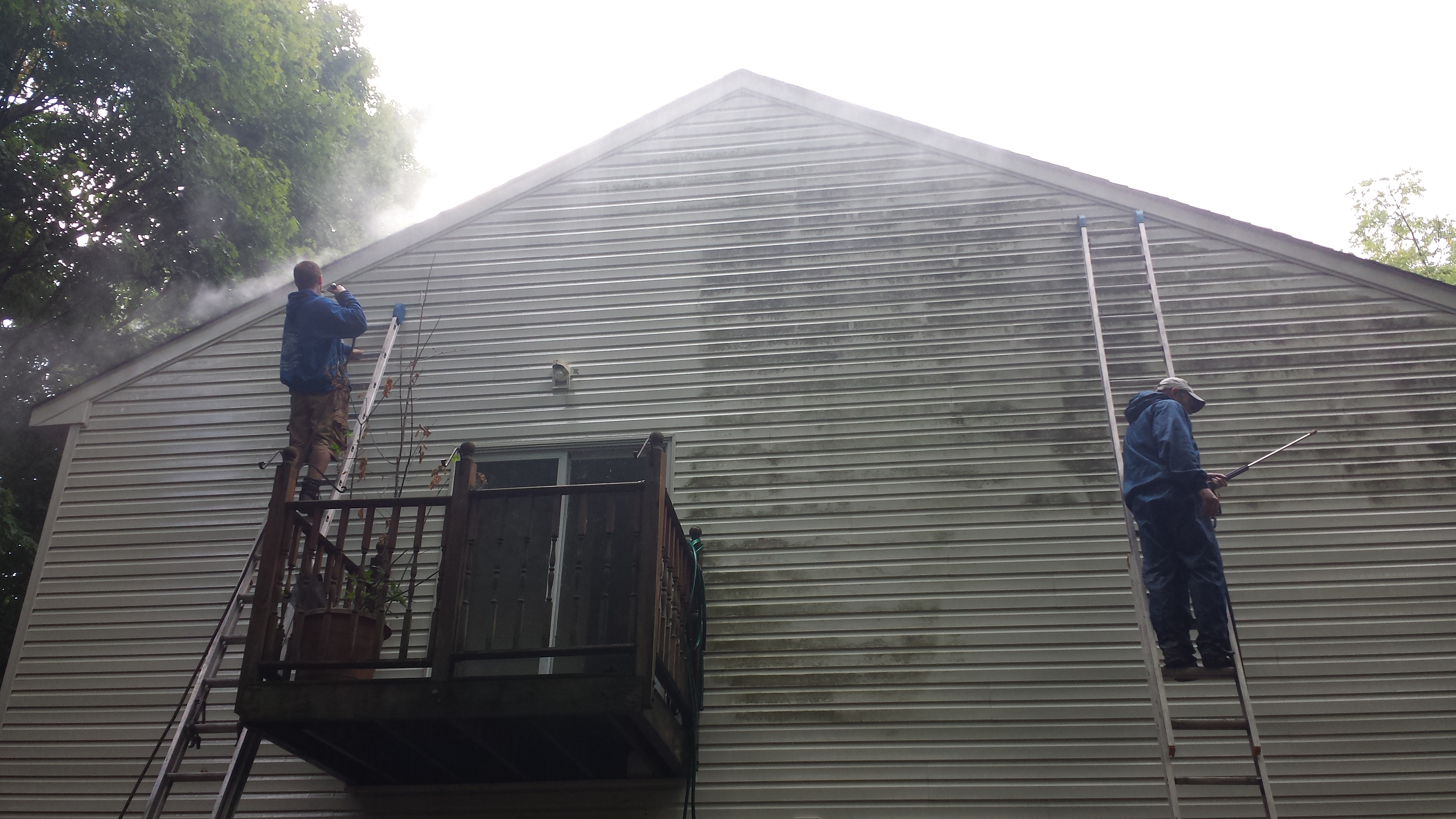 Bucks County residential window cleaning - job photo 11 in Bucks County PA