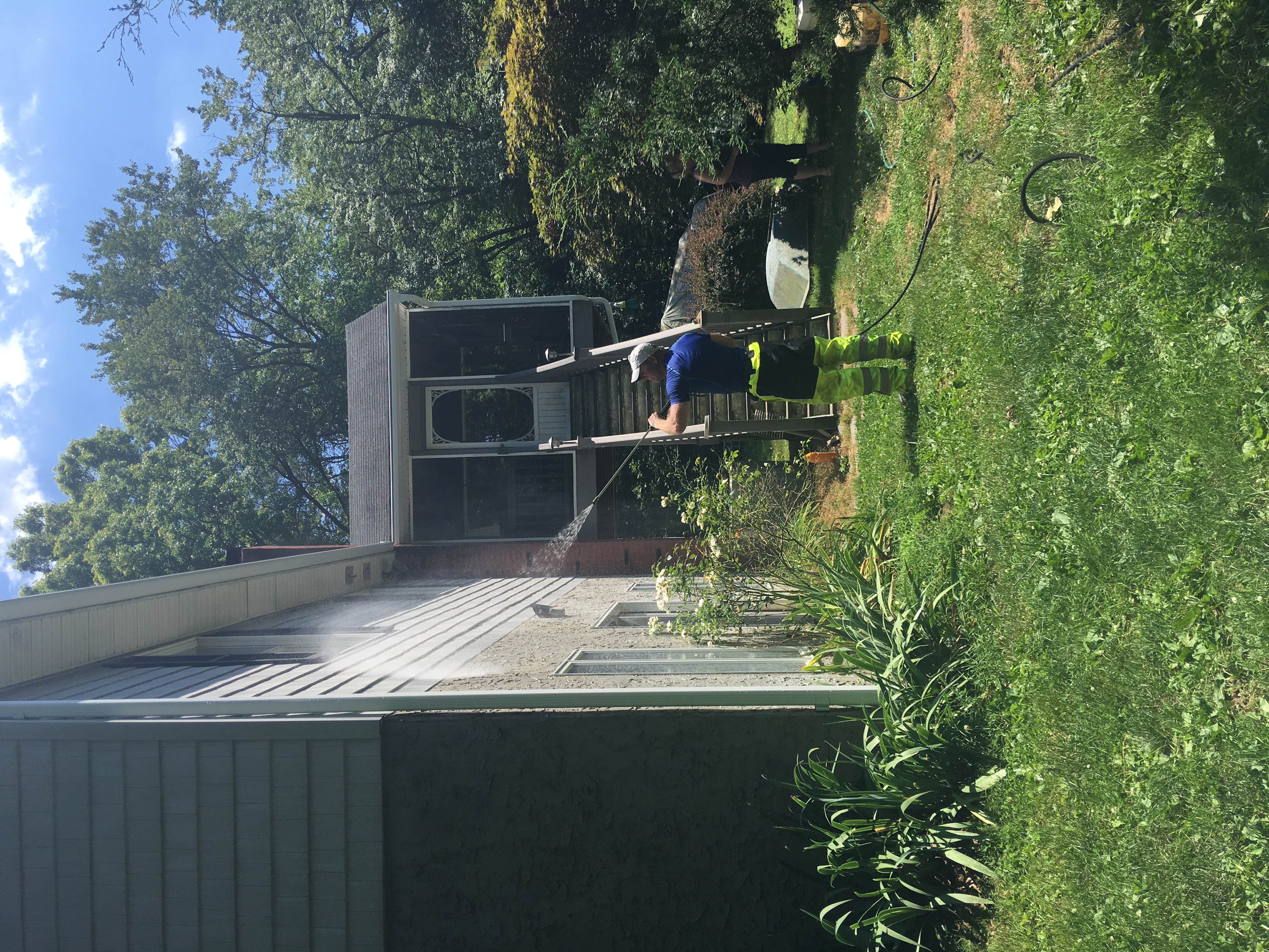 Bucks County residential window cleaning - job photo 37 in Bucks County PA