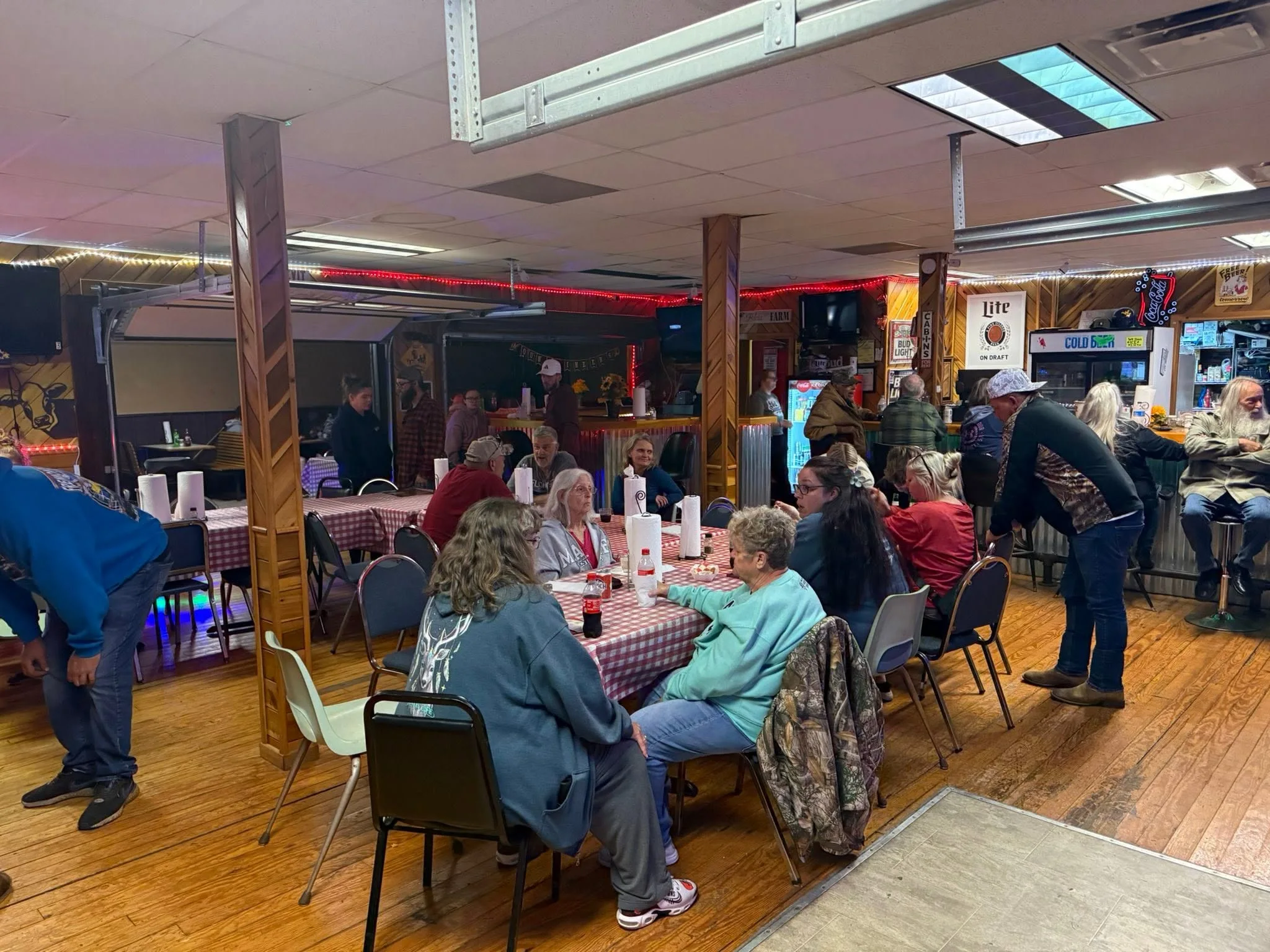 Friends and family dining at The Farm Bar & Grill in Charleston WV