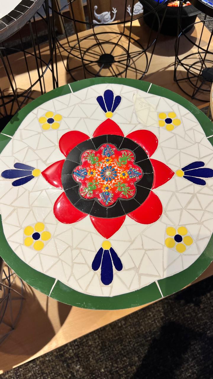 Expressive zellige mosaic portrait combining figurative art and traditional craftsmanship