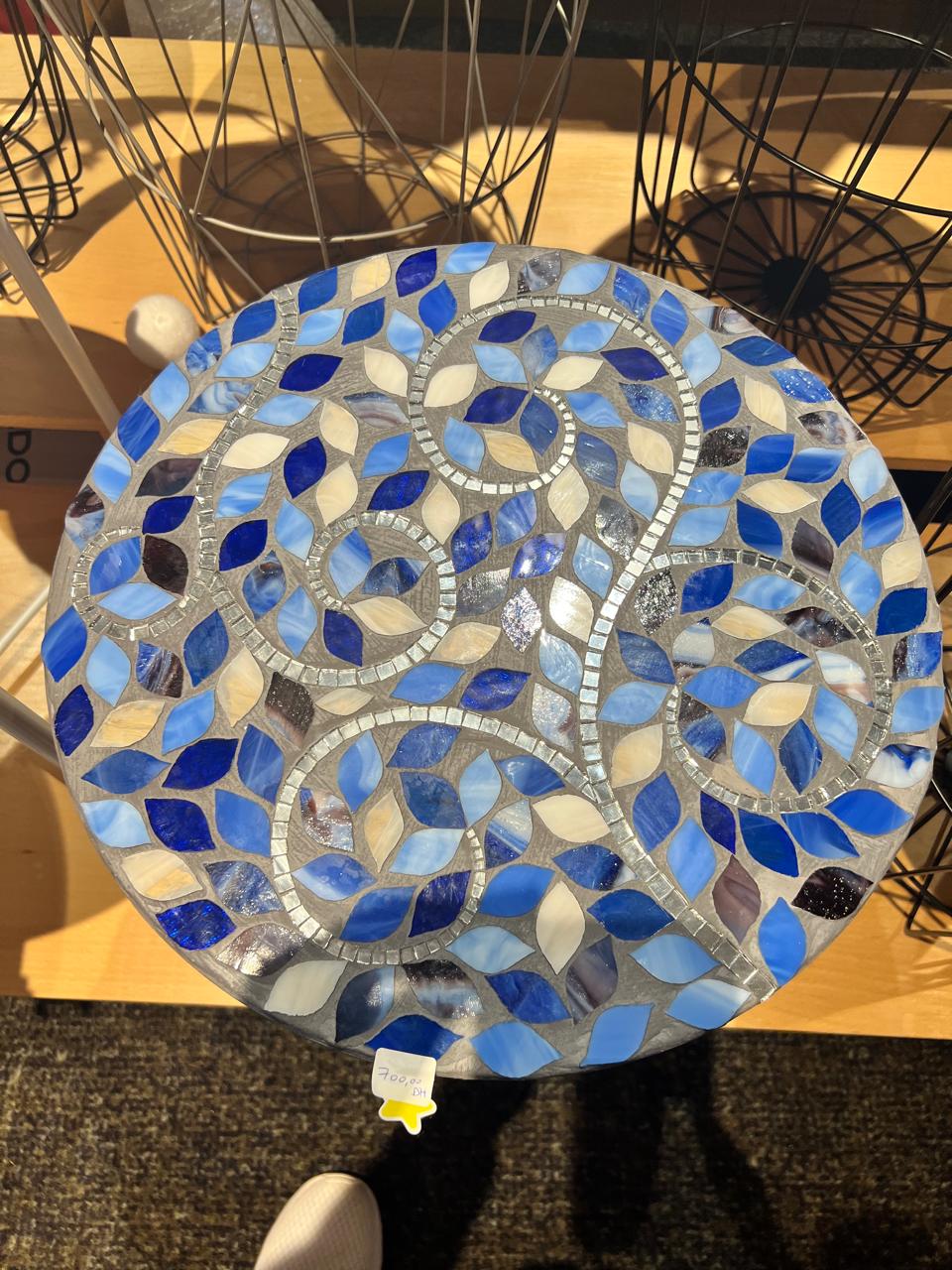 Golden Arabesque Natural arabesque floral mosaic in neutral tones with glass and ceramic tiles