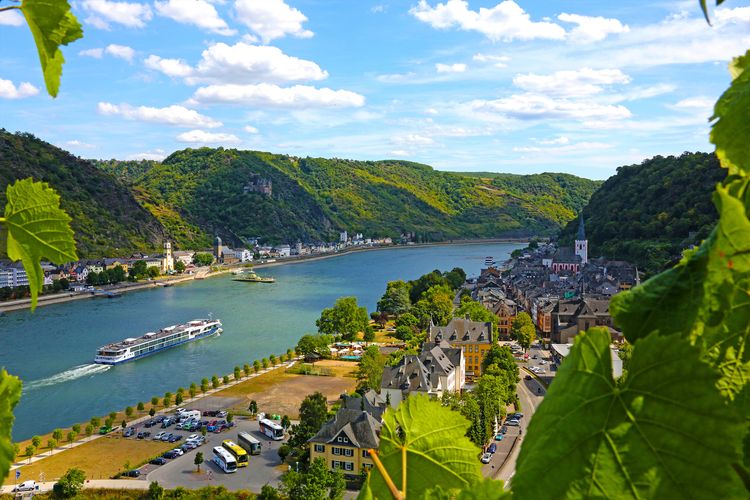 Avalon Visionary Suite Ship exterior