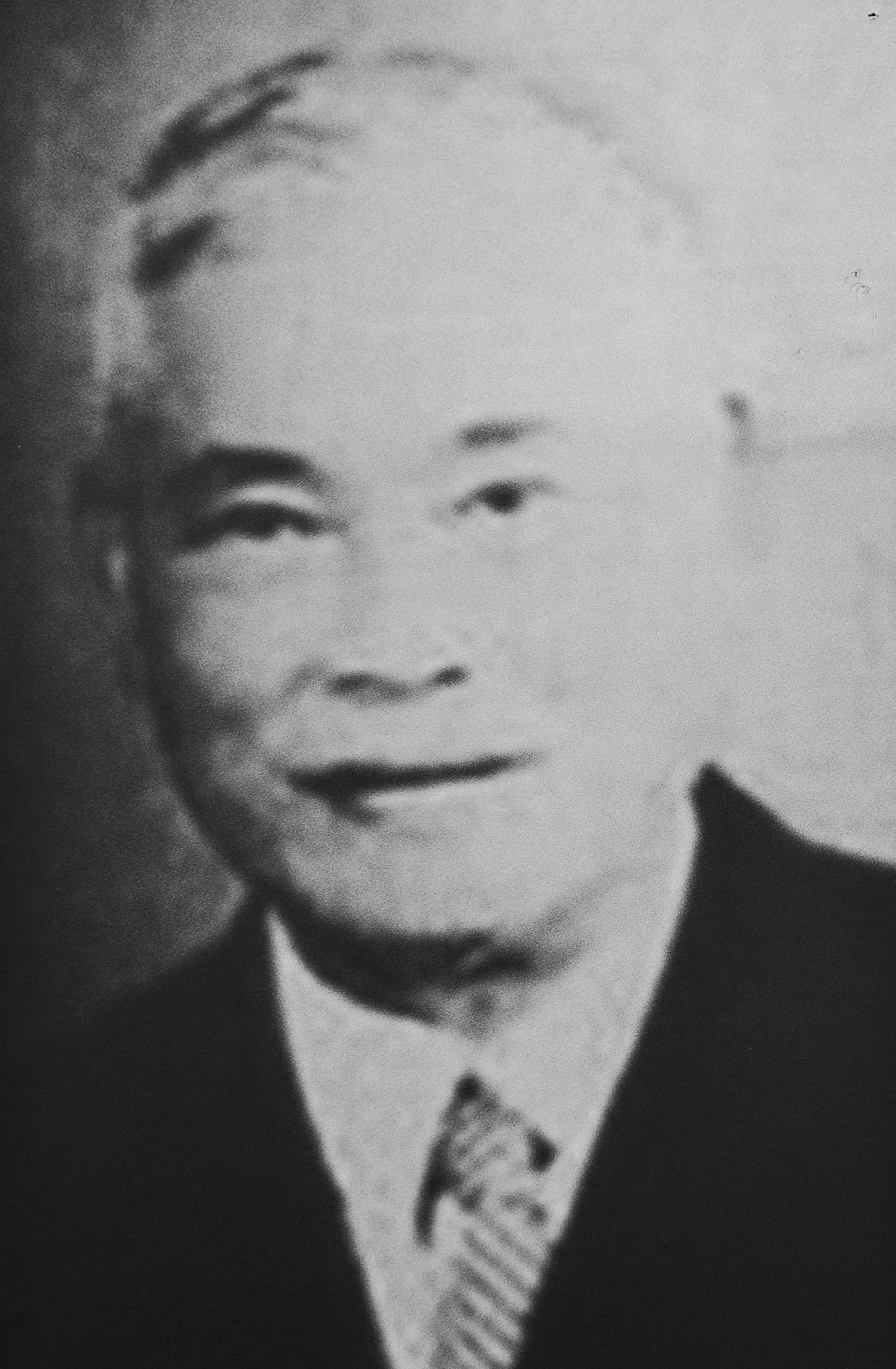 Lê Viết Lượng