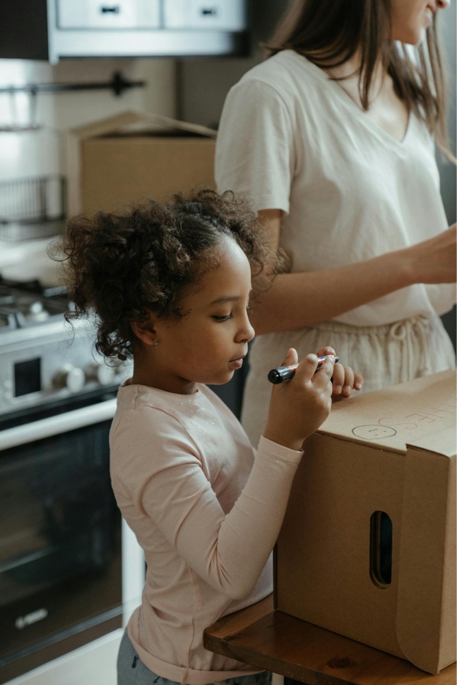 Expat family moving to Europe