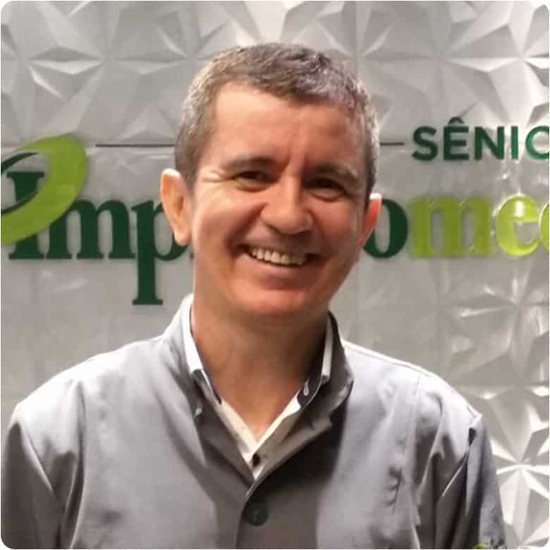 Dr. Moisés dos Santos Sales - Ortodontista - Implantomed Brasília