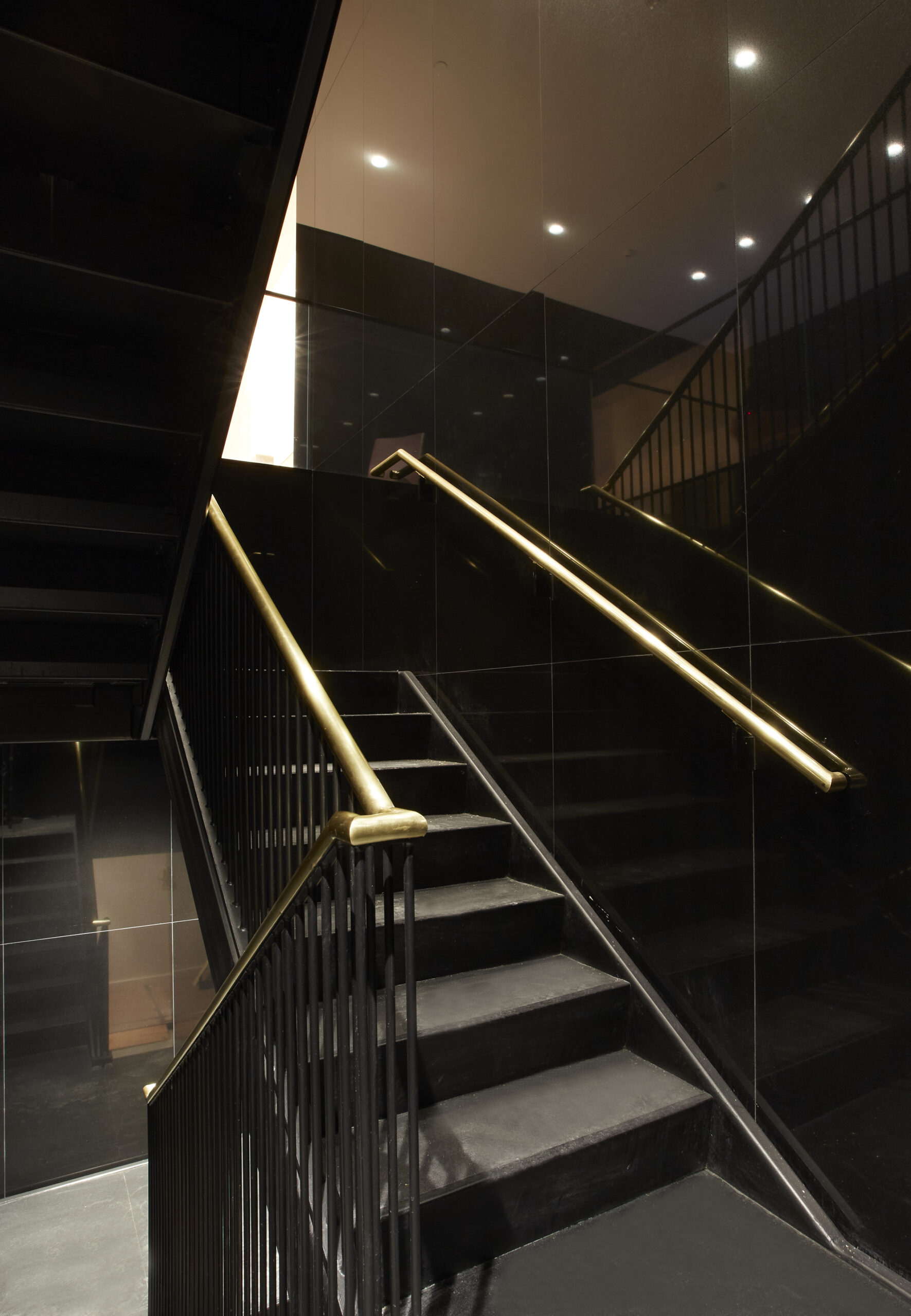 Benchmark Soloviev — precision metalwork and glass