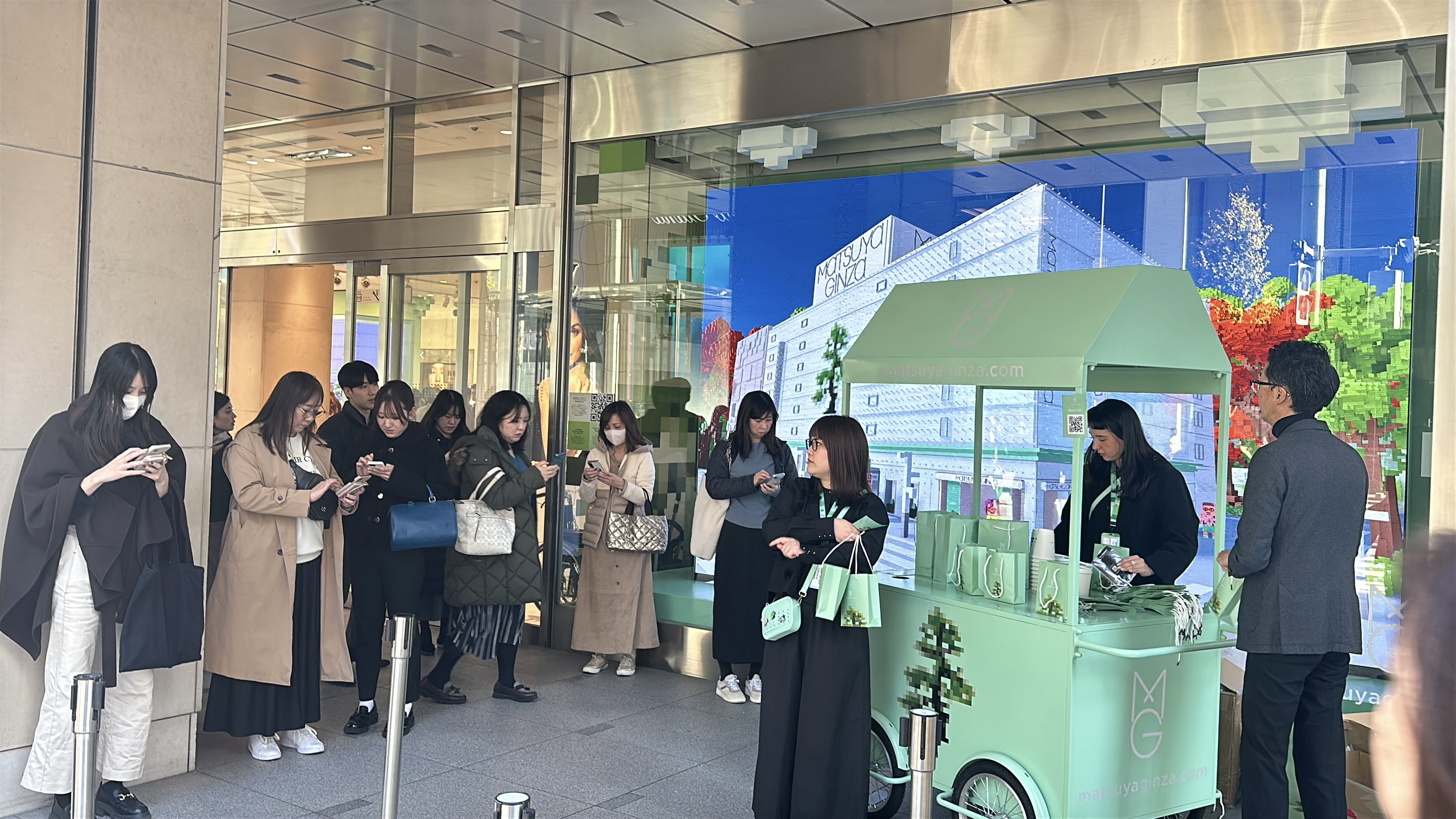 From France to Japan: Gimbal Cube × BITMOVES Drive Interactive Fixture Success — 10,000 New EC Users in One Week