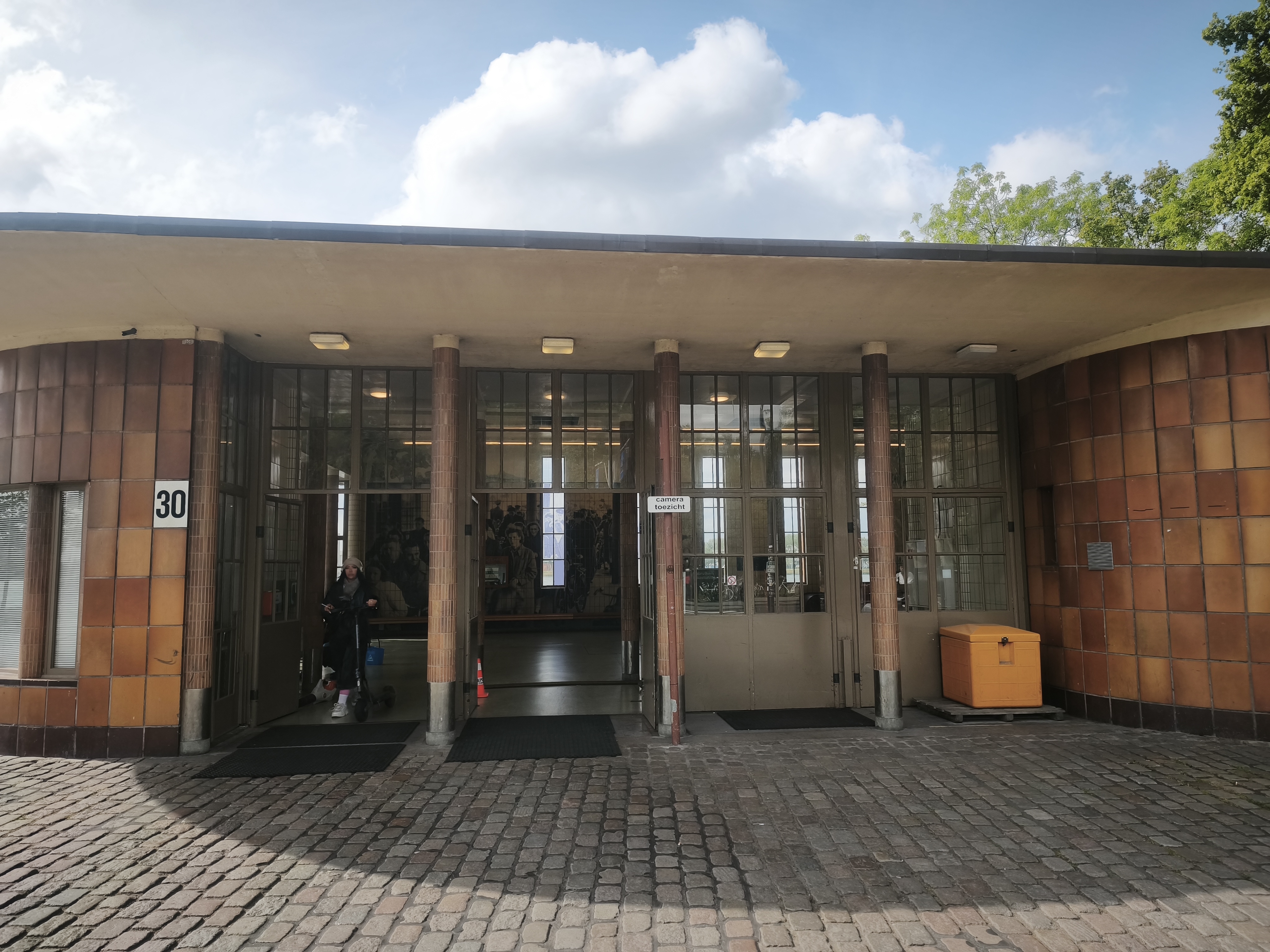 Day 2 in Rotterdam — under the Maas, the park, and a two o'clock sail-out — photo 2