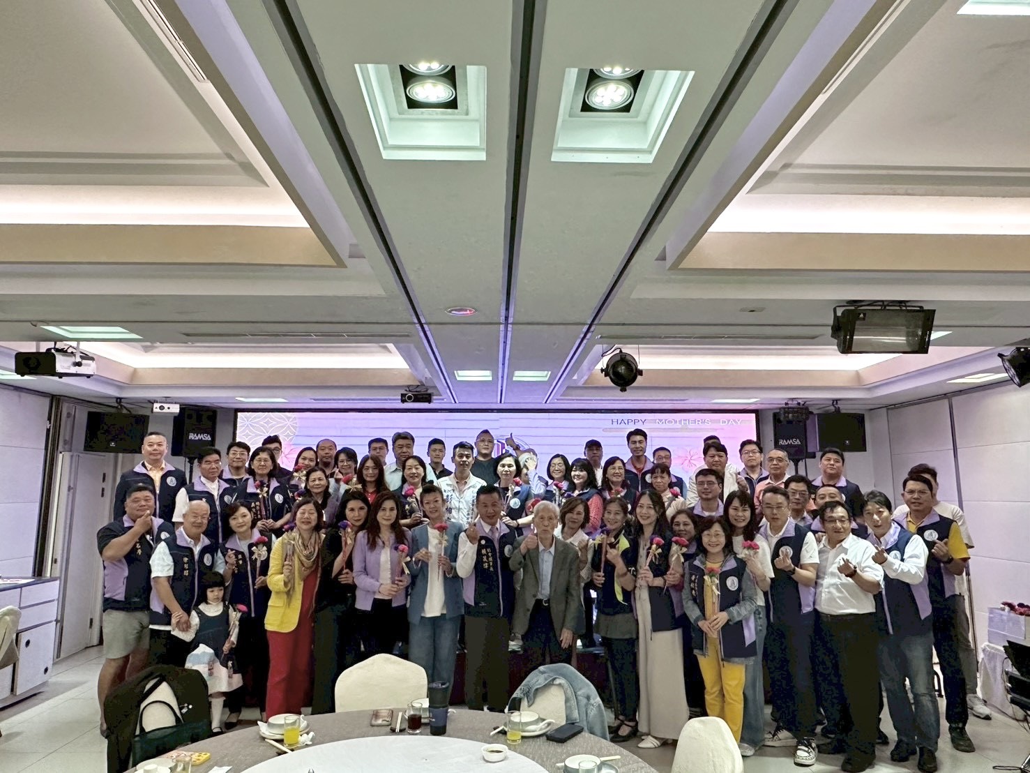 ✨2026.05.12 桃園市危老建築新建推動協會 月例會暨母親節晚會 🌷