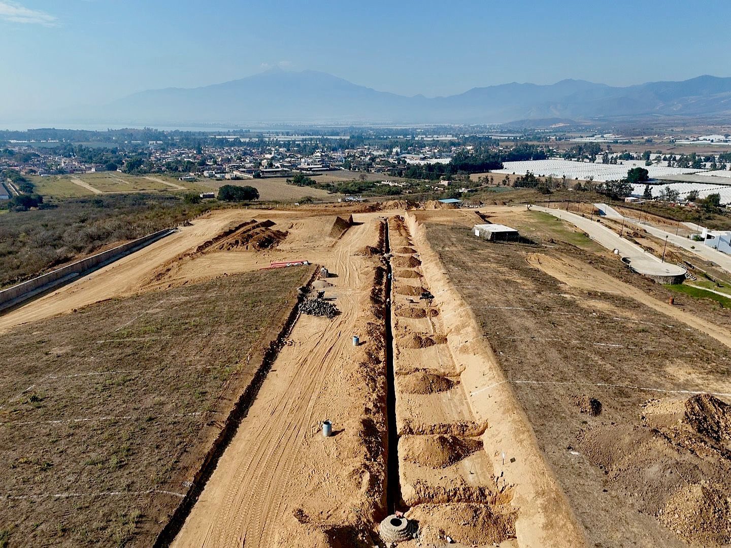 El Paraje Residencial - Acceso pavimentado Acceso pavimentado