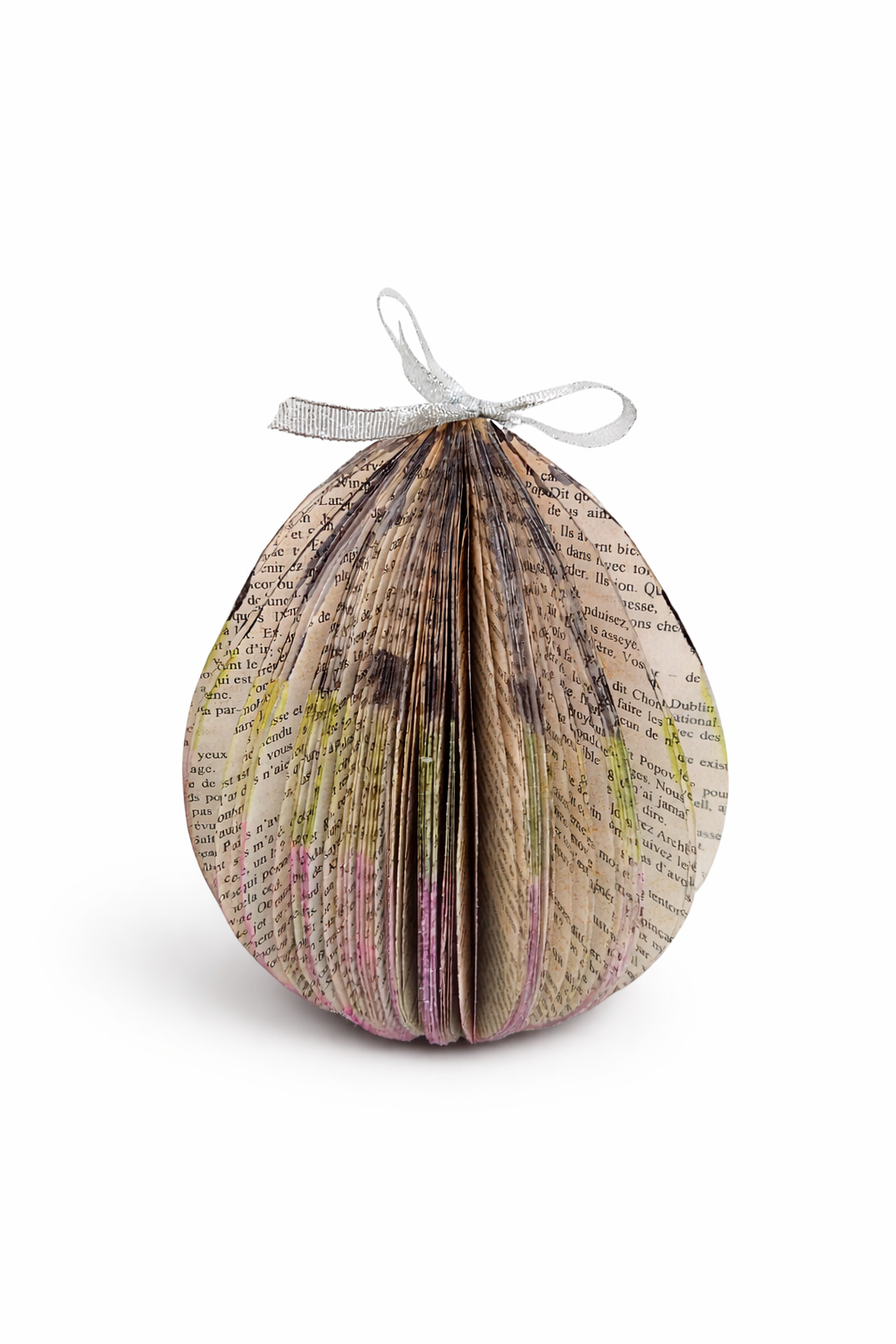 Œuf de Pâques en livre plié – création artisanale fait main