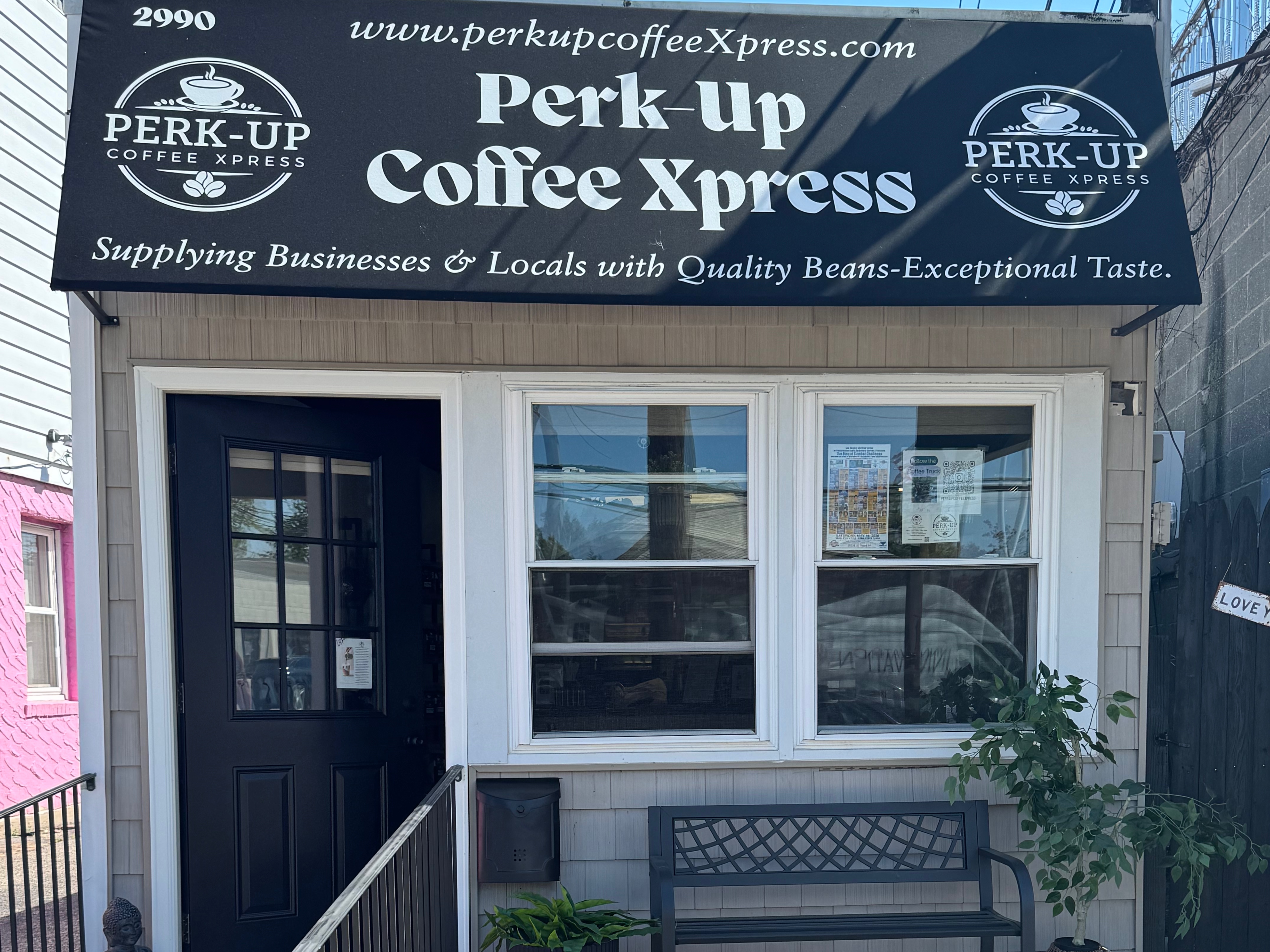 Bellmore Walk-Up Window farmers market location